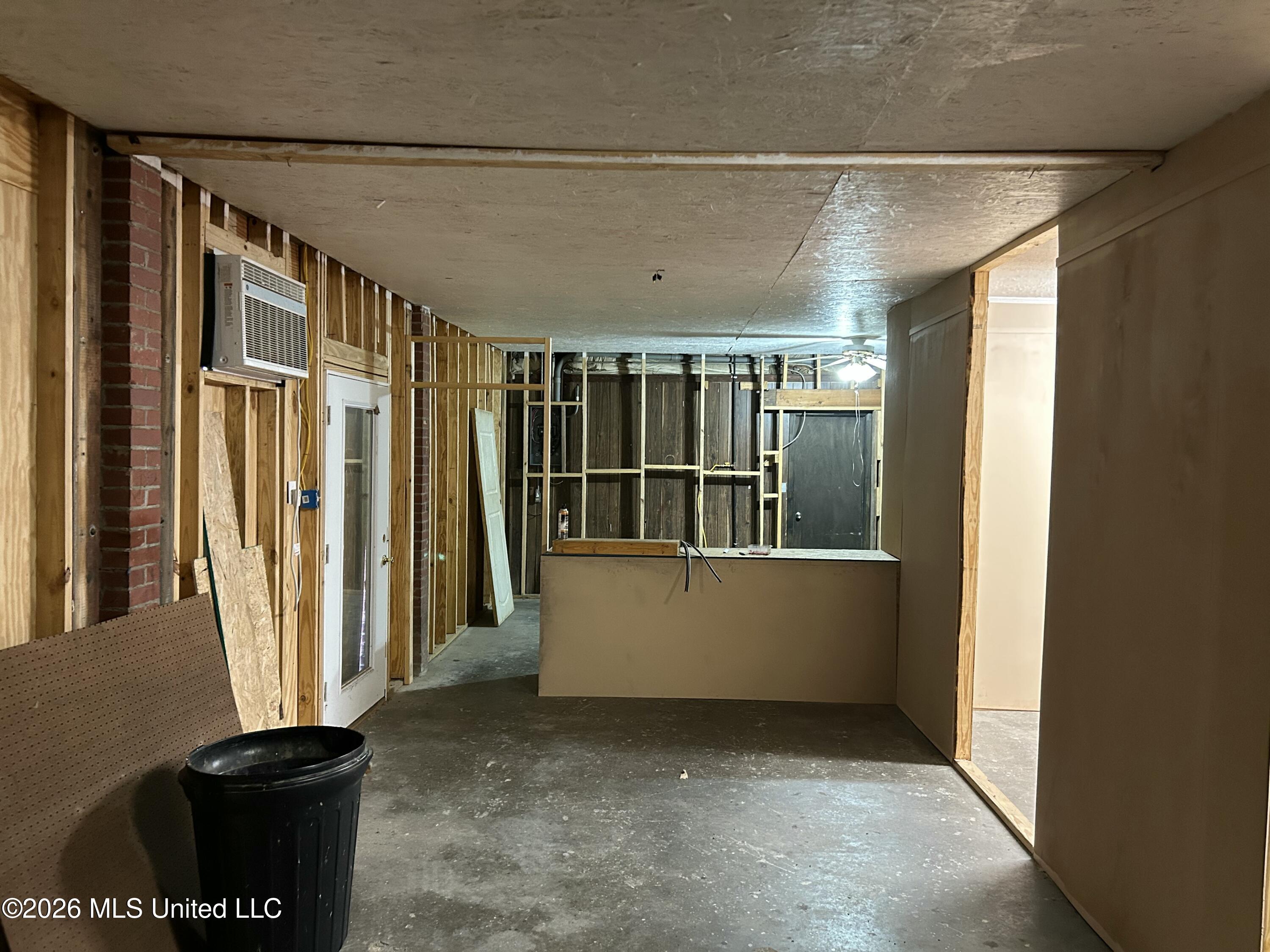 403 Williams Street Property Photo 36