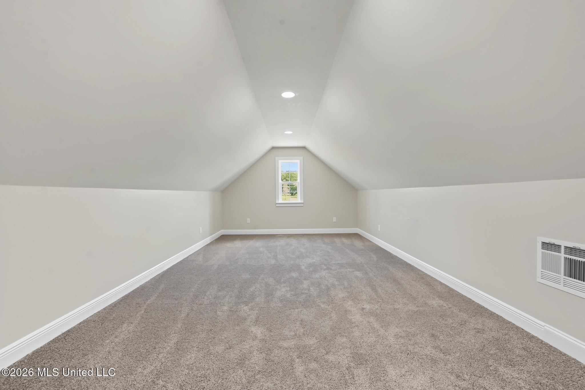 114 Tacoma Drive Property Photo 32