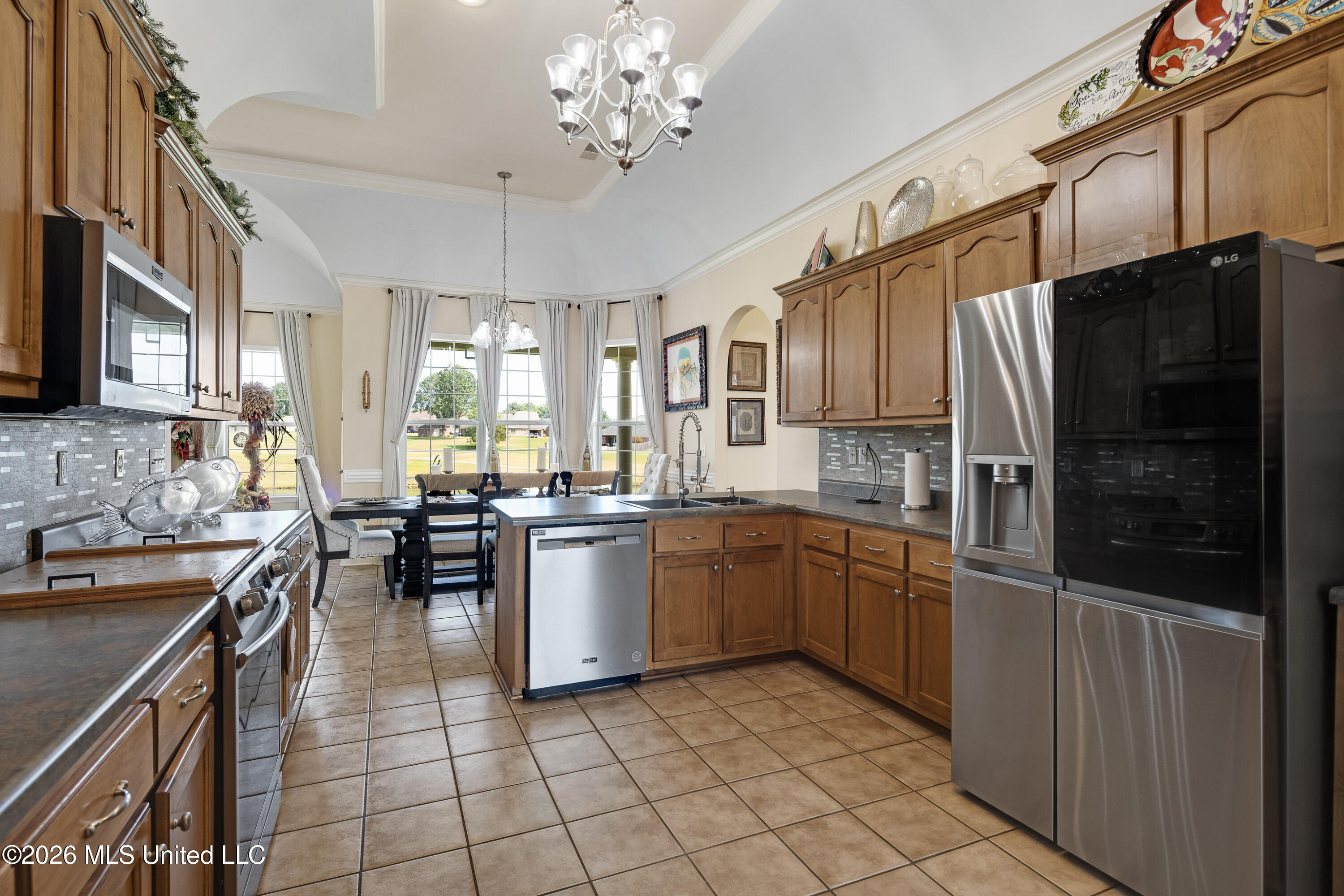 12868 Arbor Drive Property Photo 9