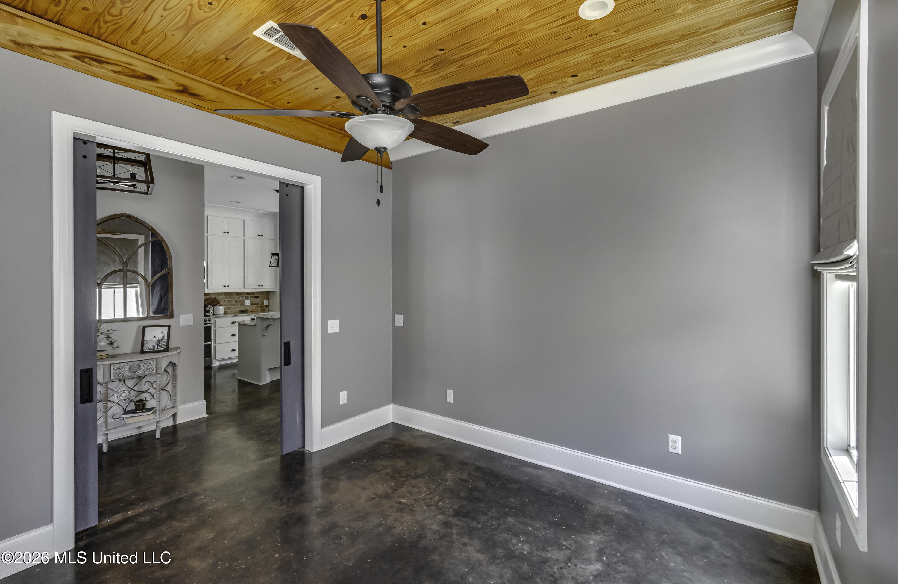 150 Pine Ridge Circle Property Photo 10