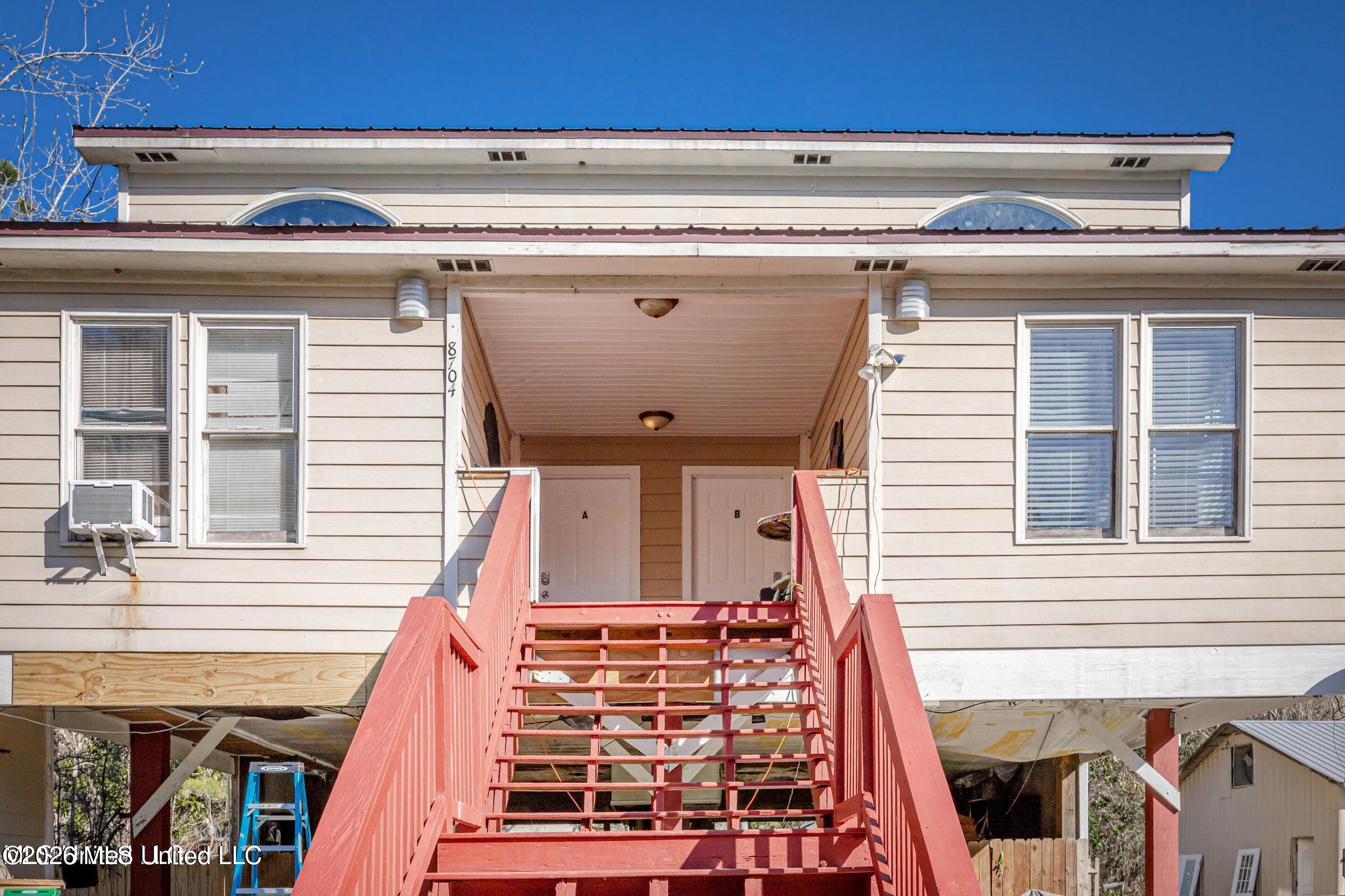 8704 Palm Avenue Property Photo 1