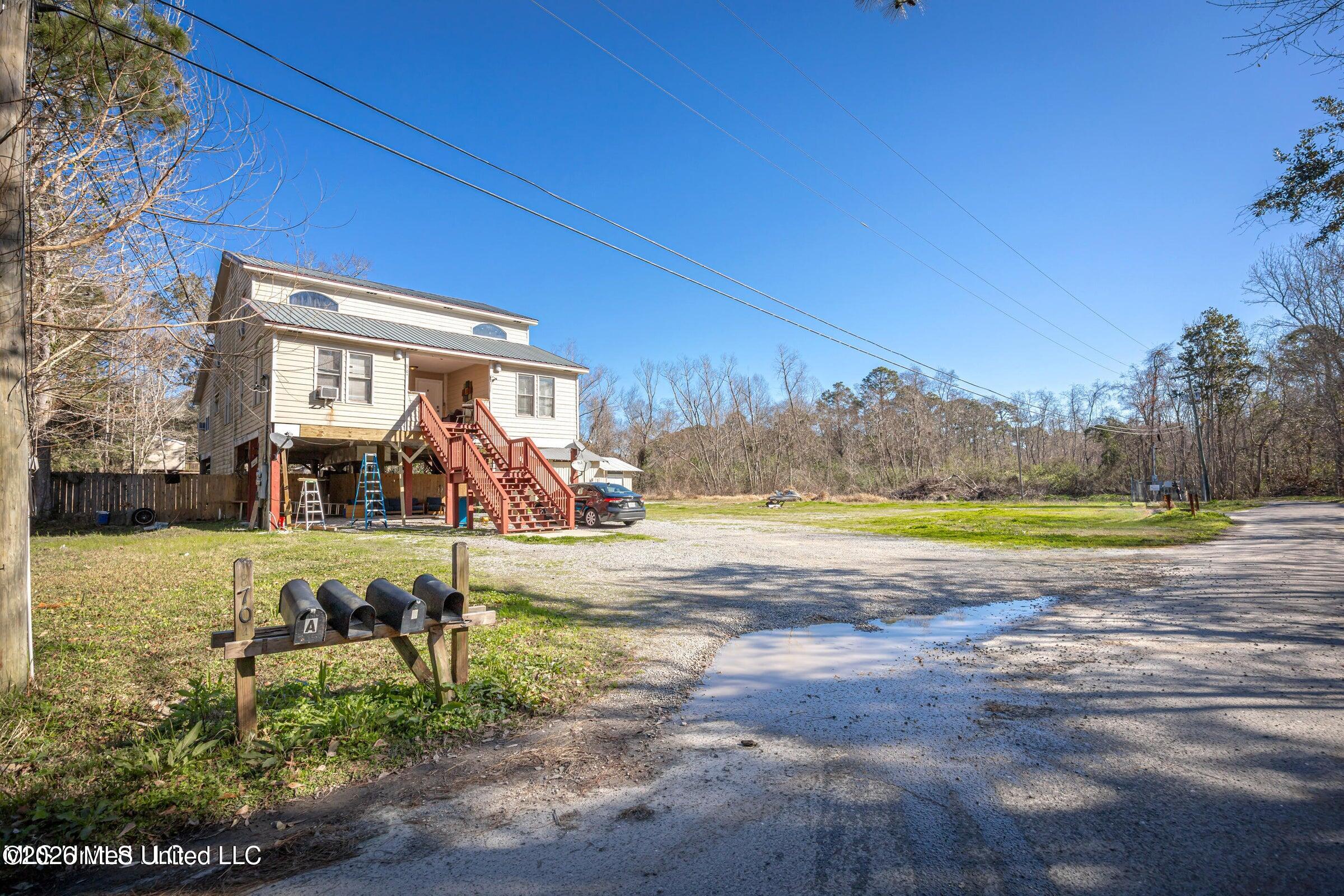 8704 Palm Avenue Property Photo 5