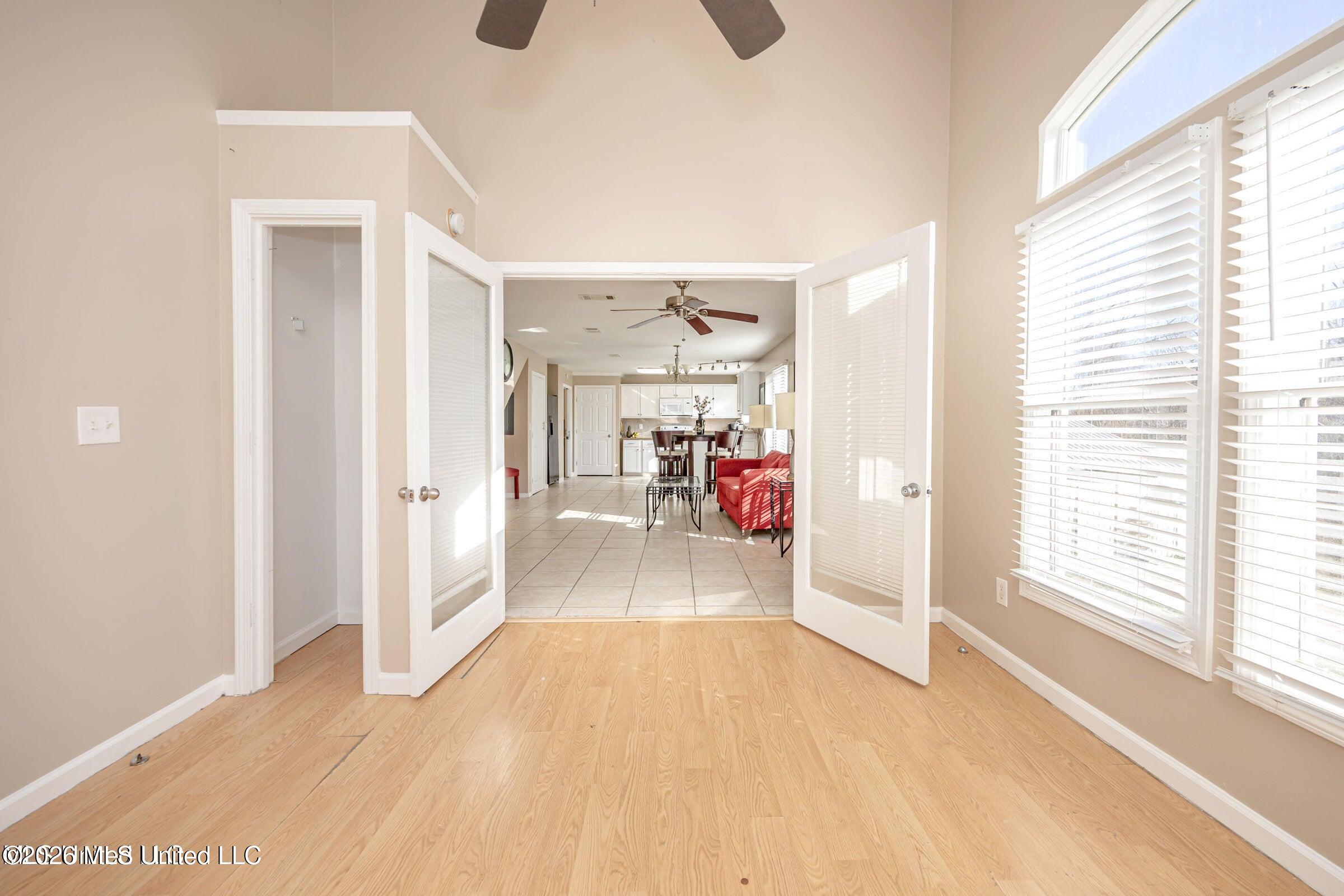 8704 Palm Avenue Property Photo 8