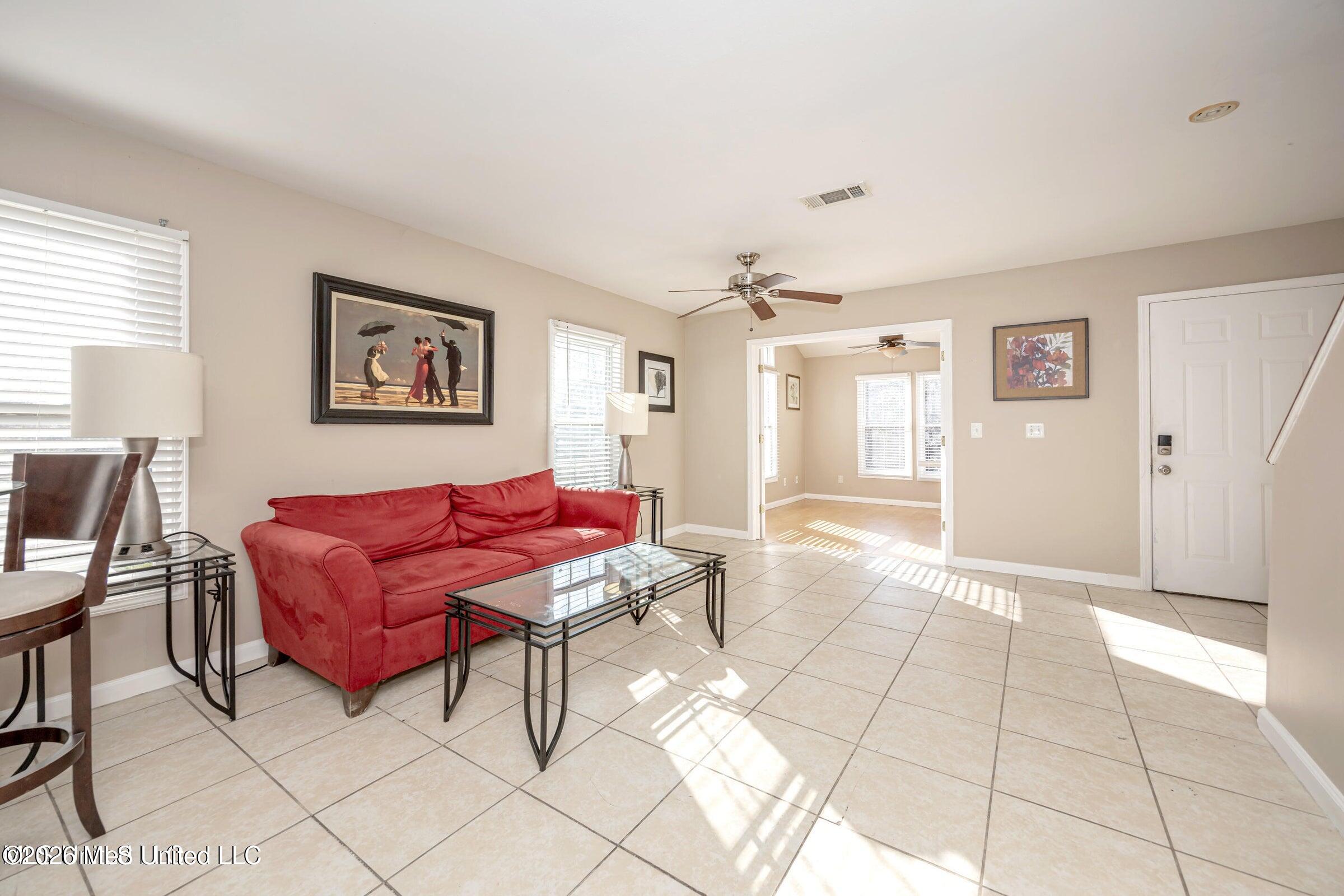 8704 Palm Avenue Property Photo 9