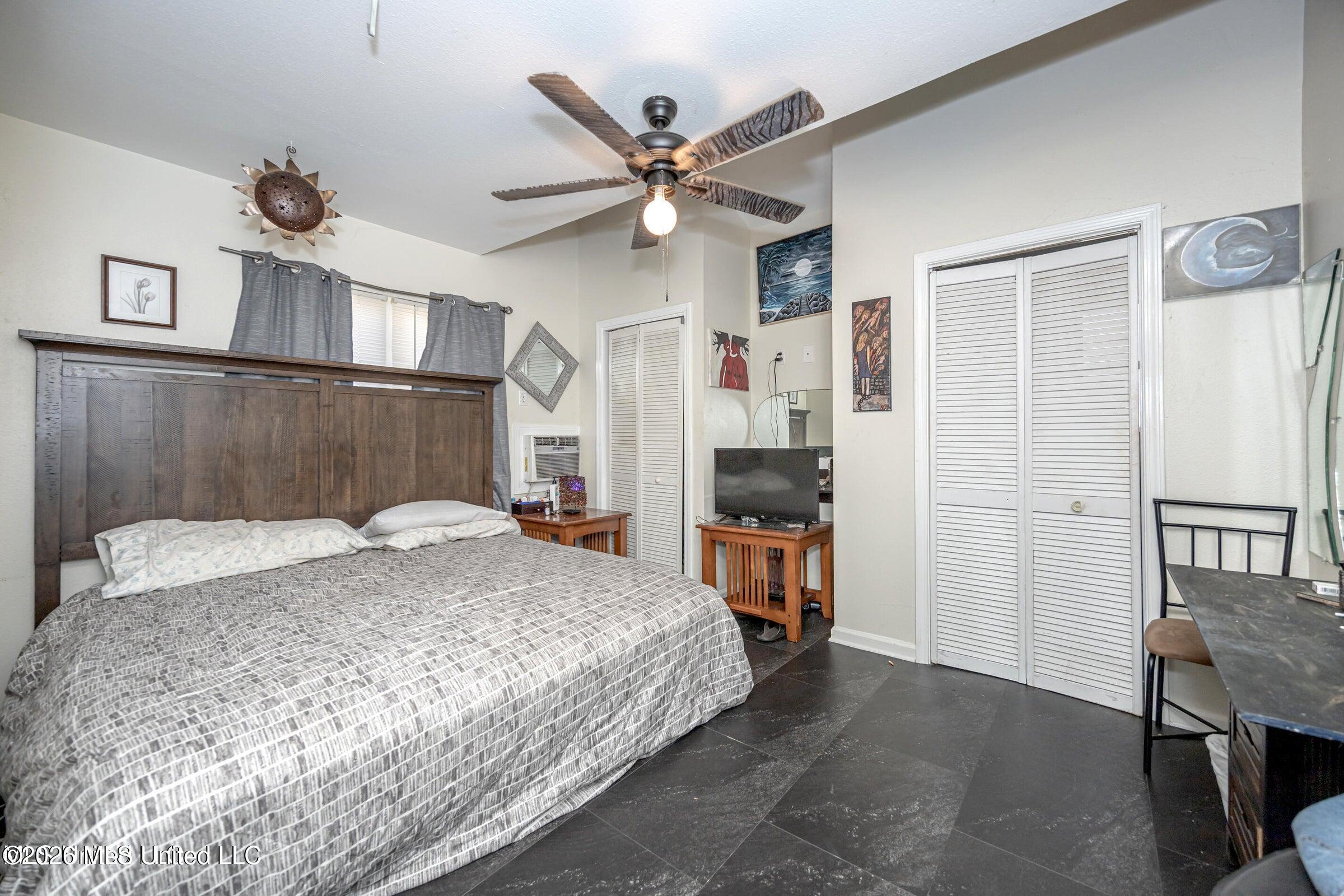8704 Palm Avenue Property Photo 54