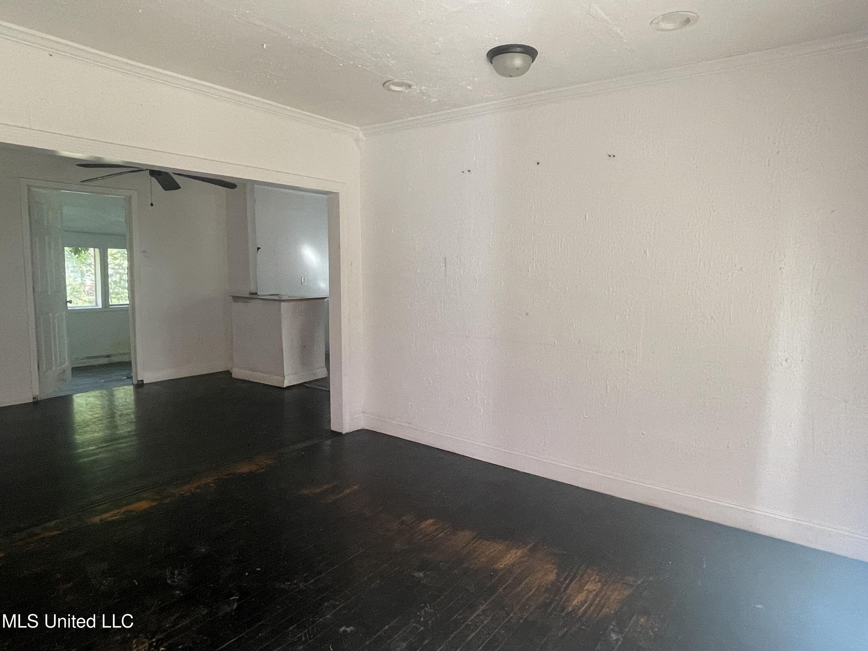 2826 Donaldson Drive Property Photo 2