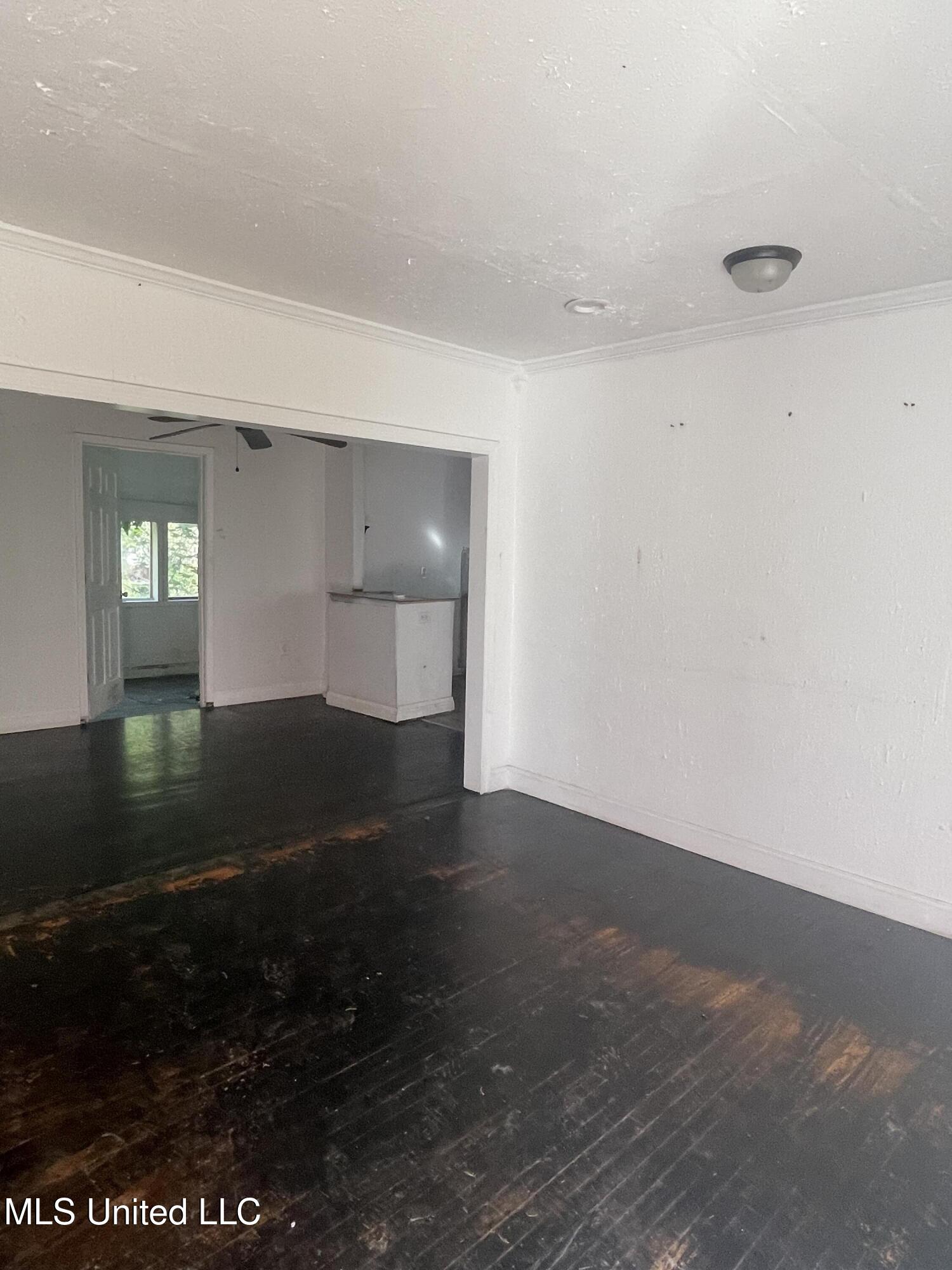 2826 Donaldson Drive Property Photo 3