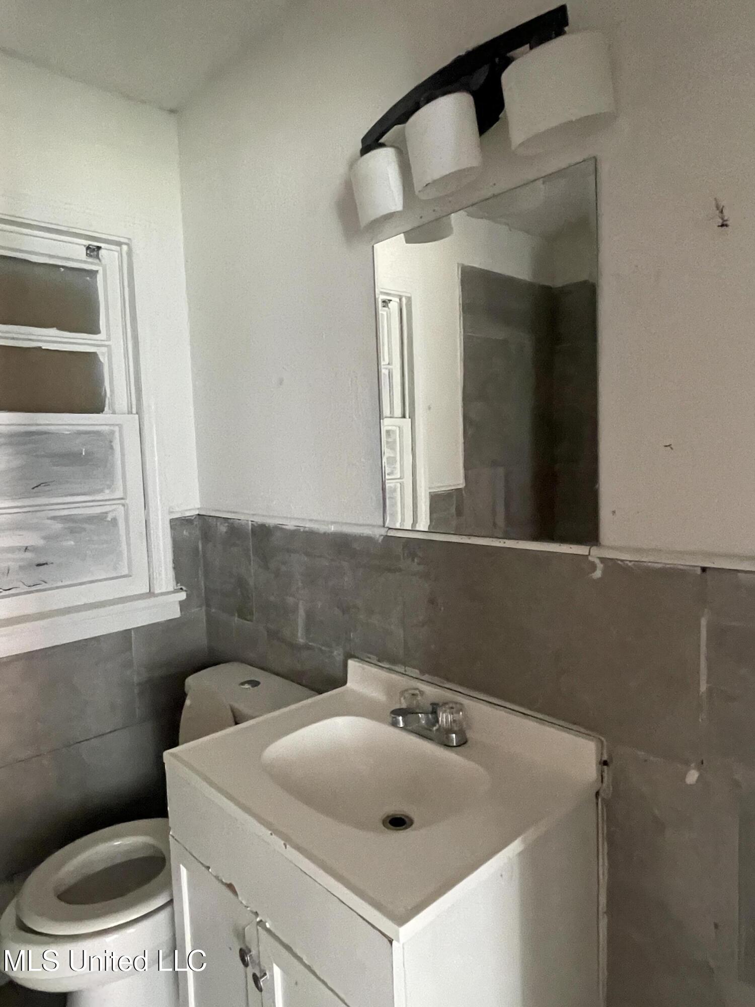 2826 Donaldson Drive Property Photo 8