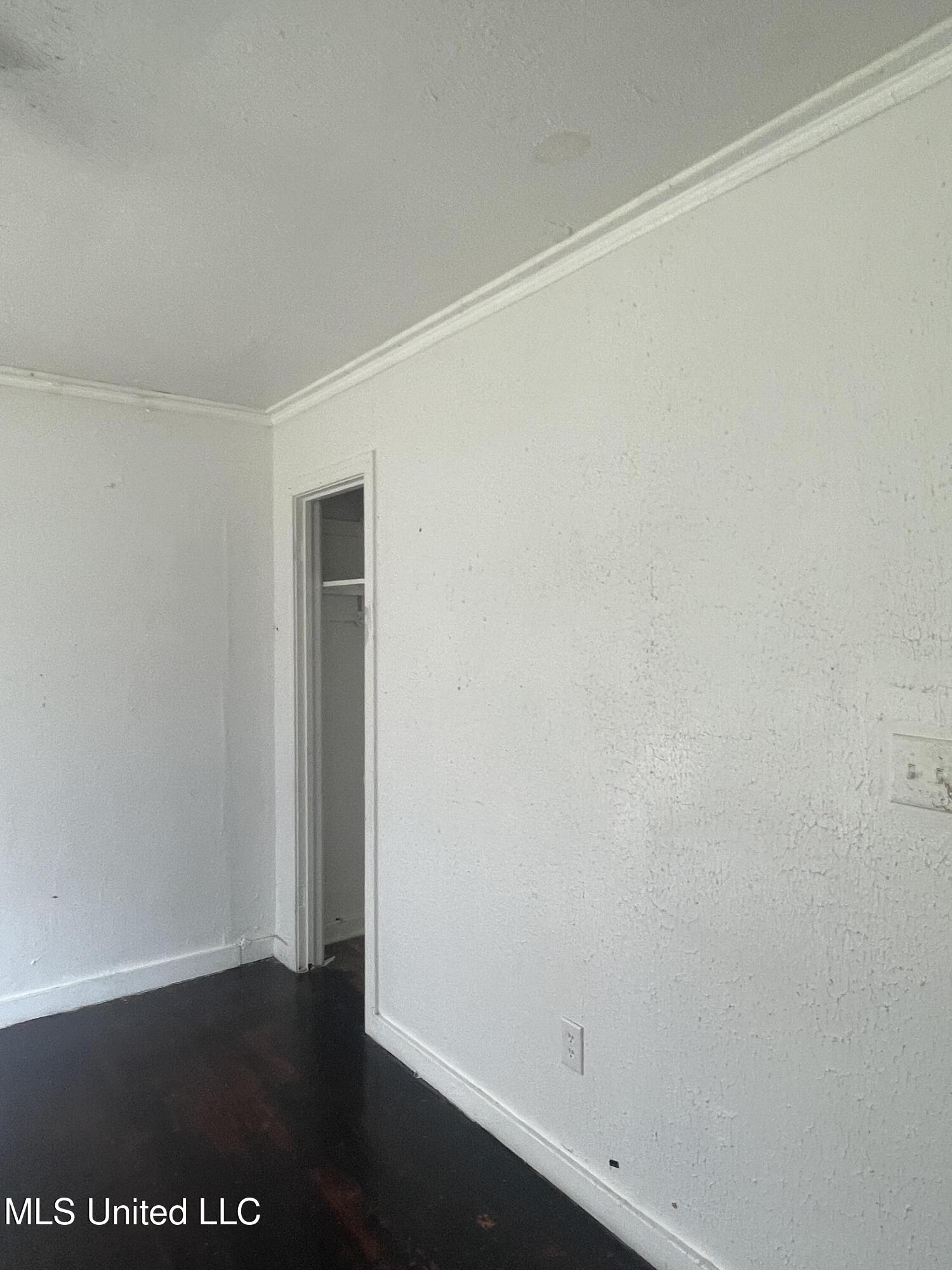 2826 Donaldson Drive Property Photo 13