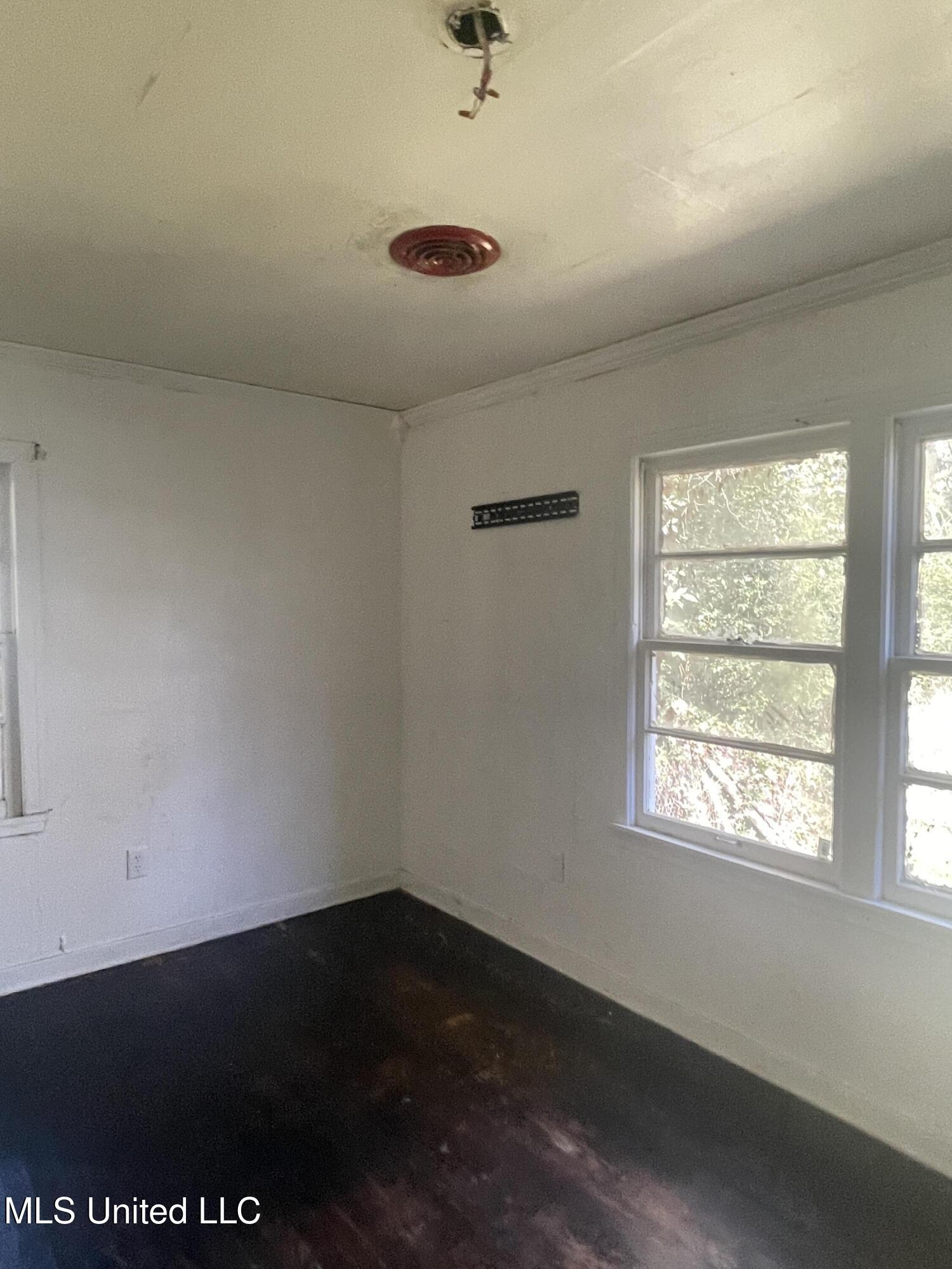 2826 Donaldson Drive Property Photo 18