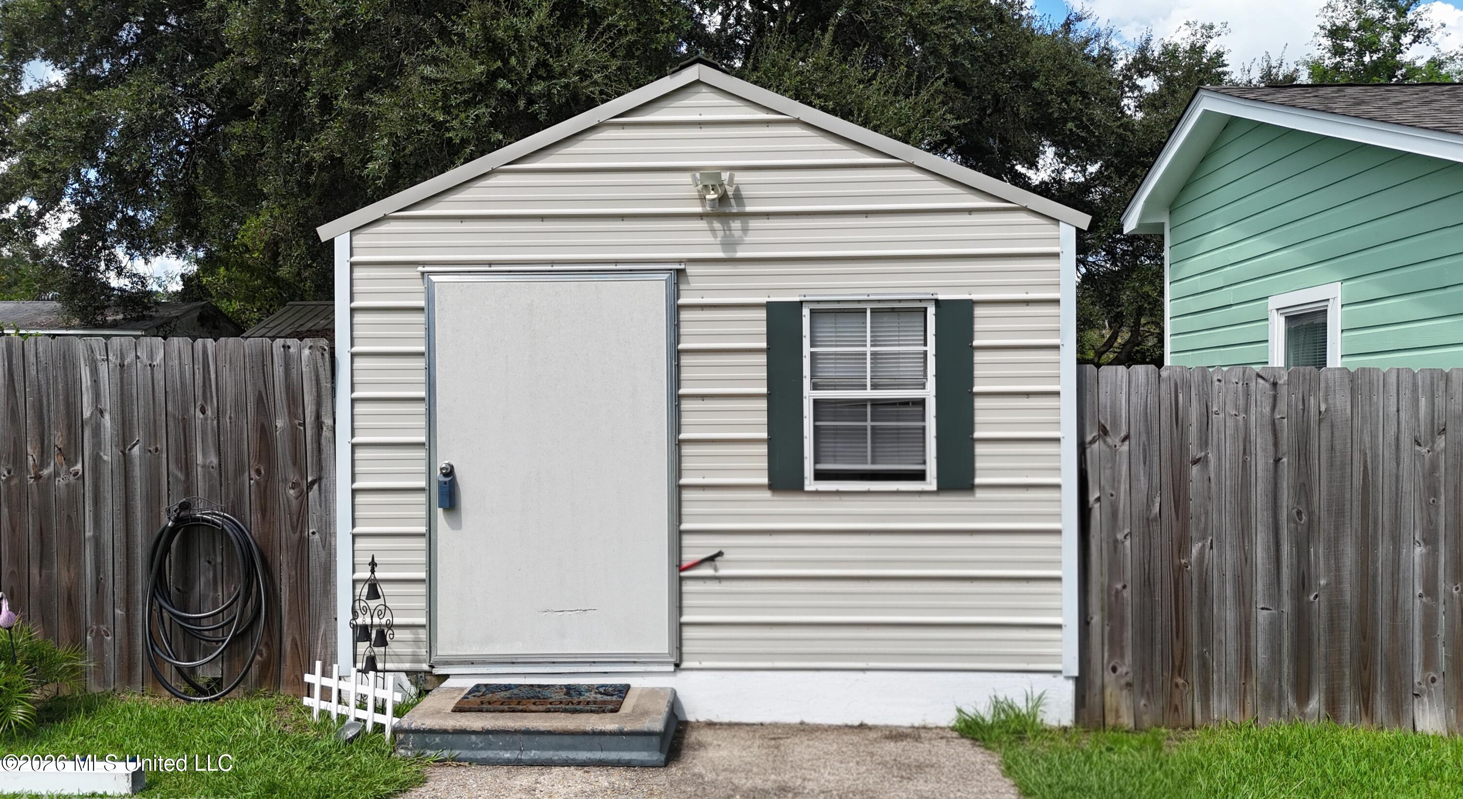 13011 Michael Street Property Photo 21