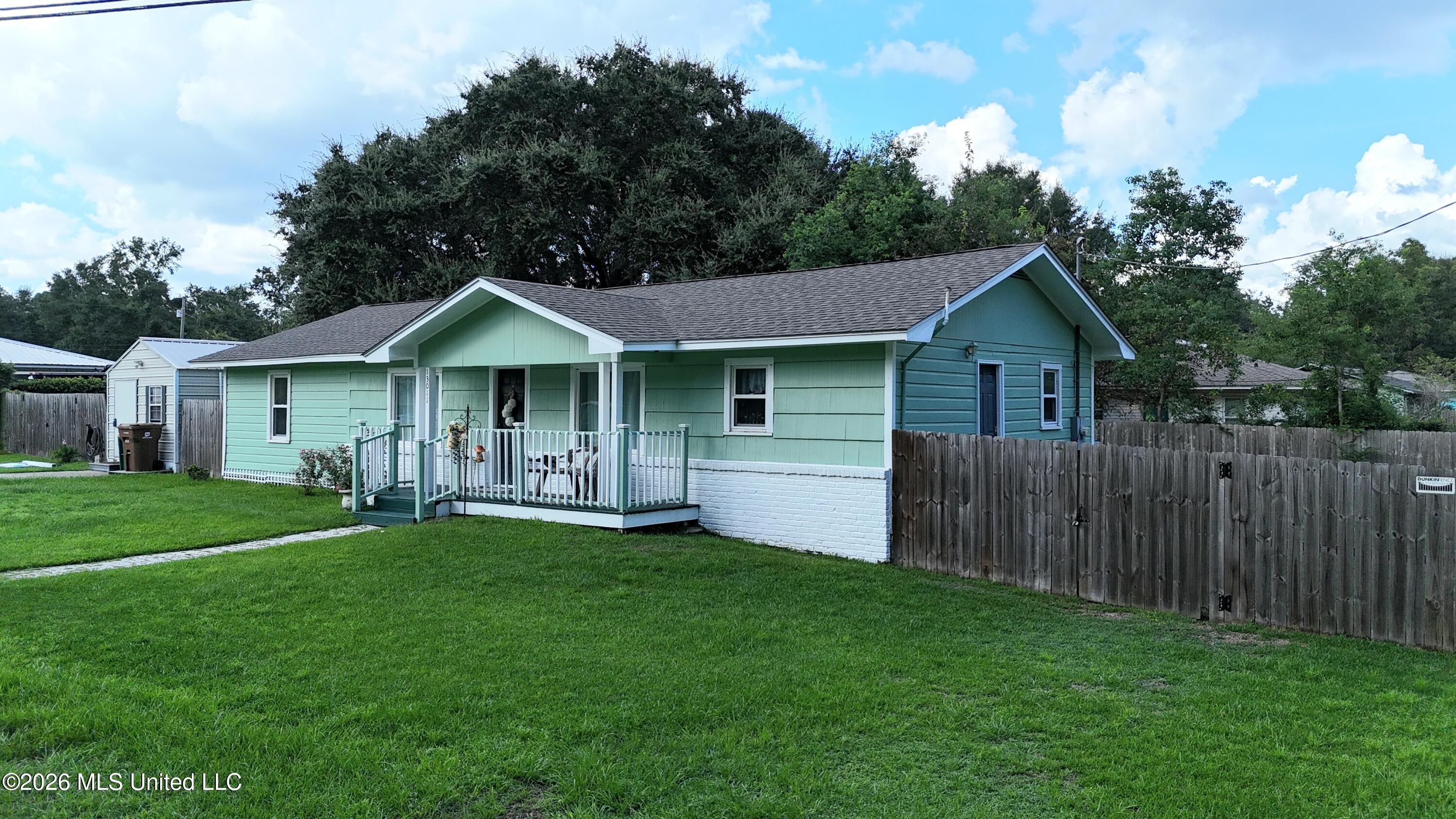 13011 Michael Street Property Photo 28