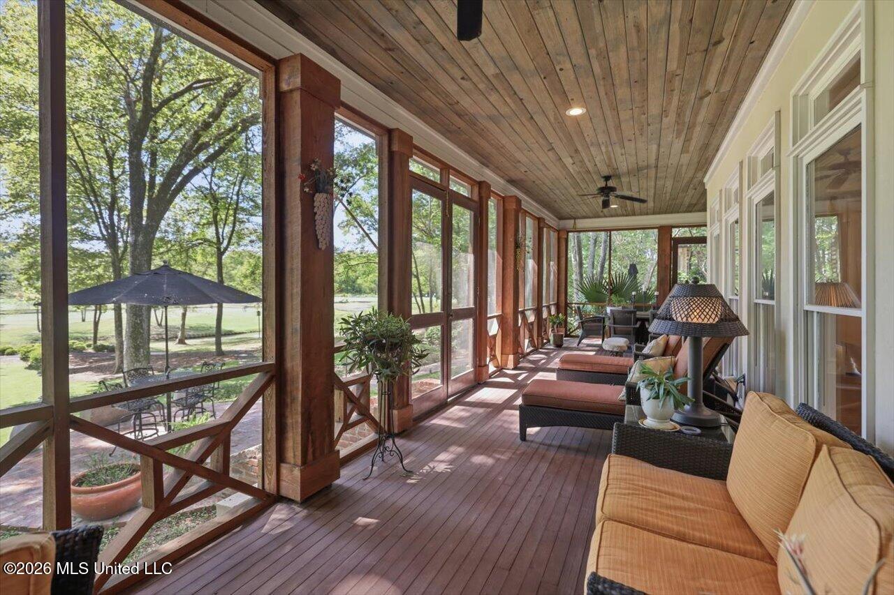1118 Annandale Drive Property Photo 34