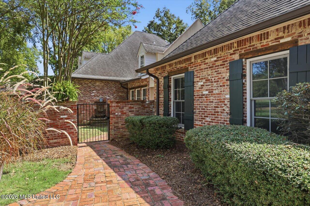 1118 Annandale Drive Property Photo 37