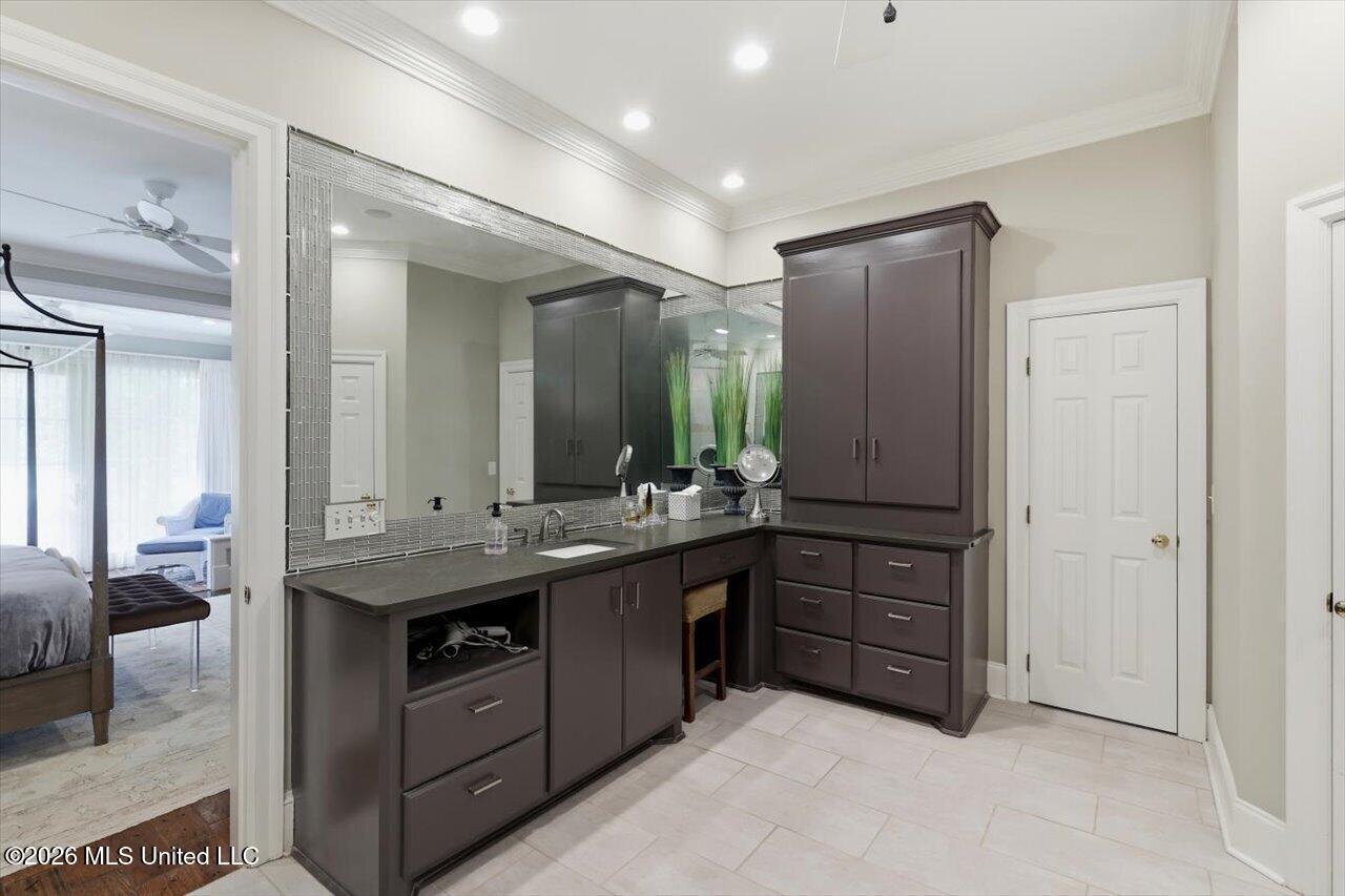 1118 Annandale Drive Property Photo 47