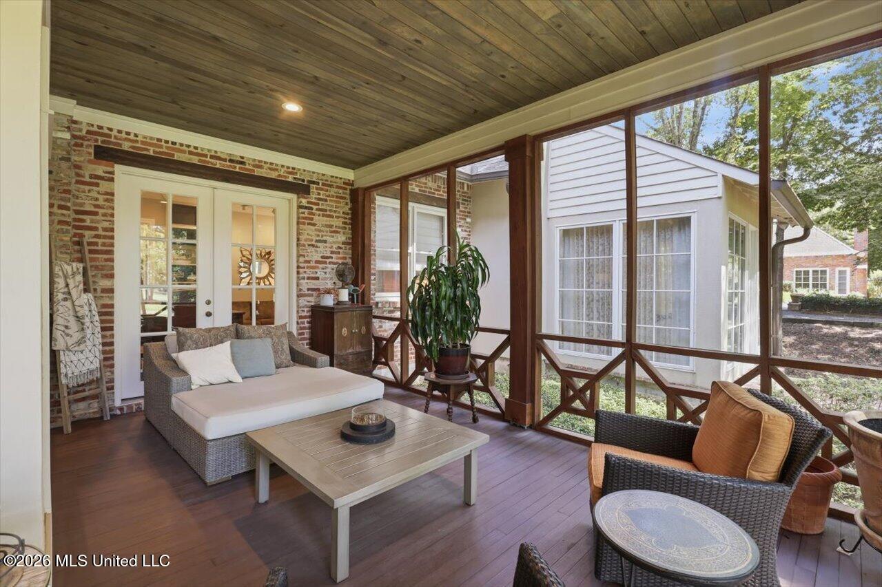 1118 Annandale Drive Property Photo 51