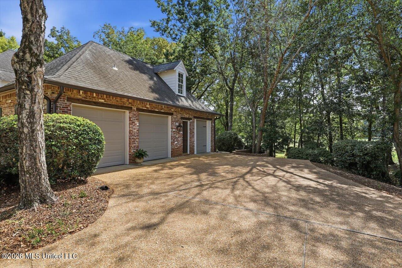1118 Annandale Drive Property Photo 83