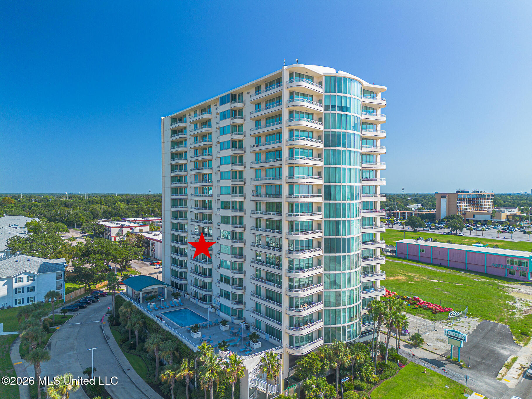 2060 Beach Boulevard Property Photo 3
