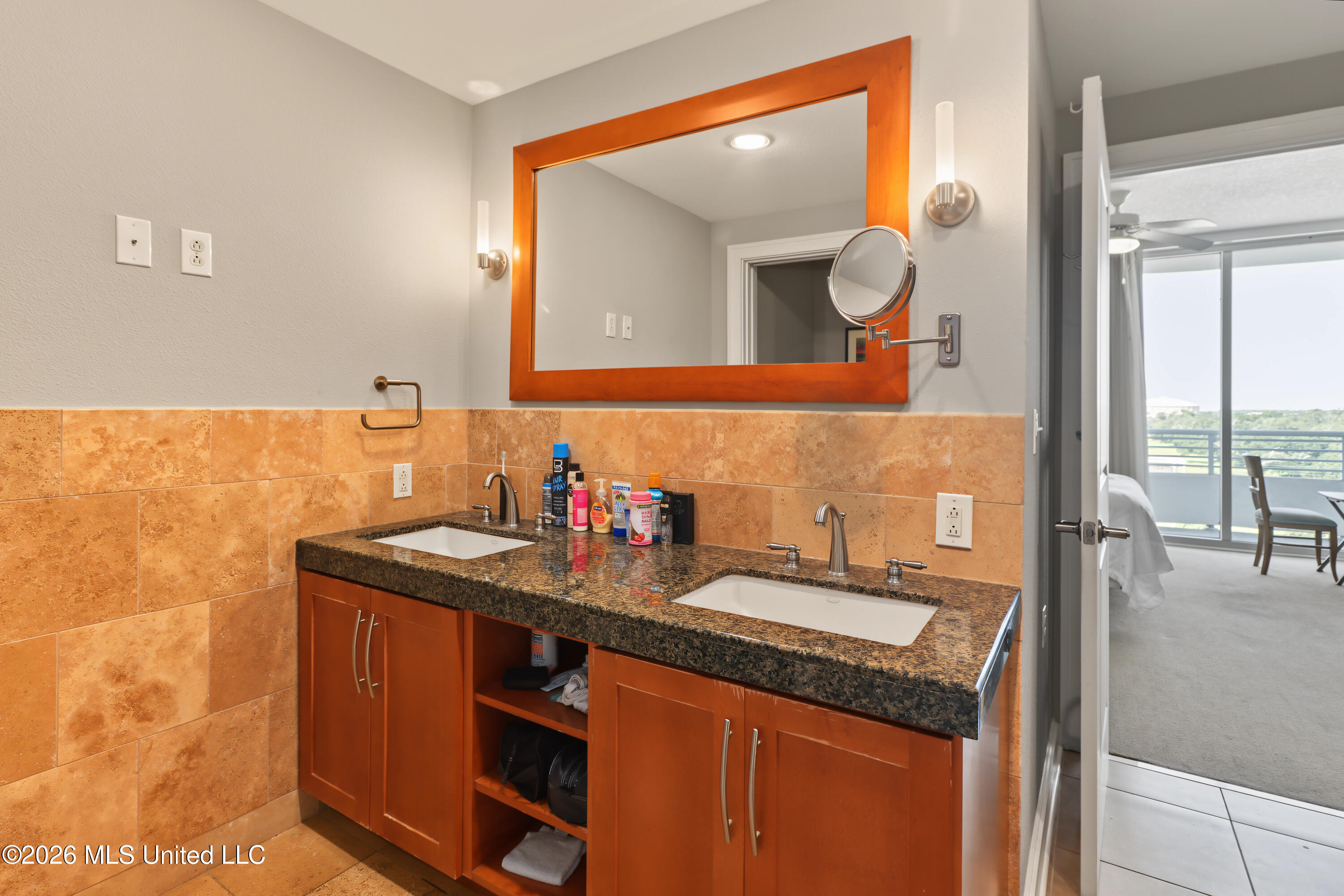 2060 Beach Boulevard Property Photo 14