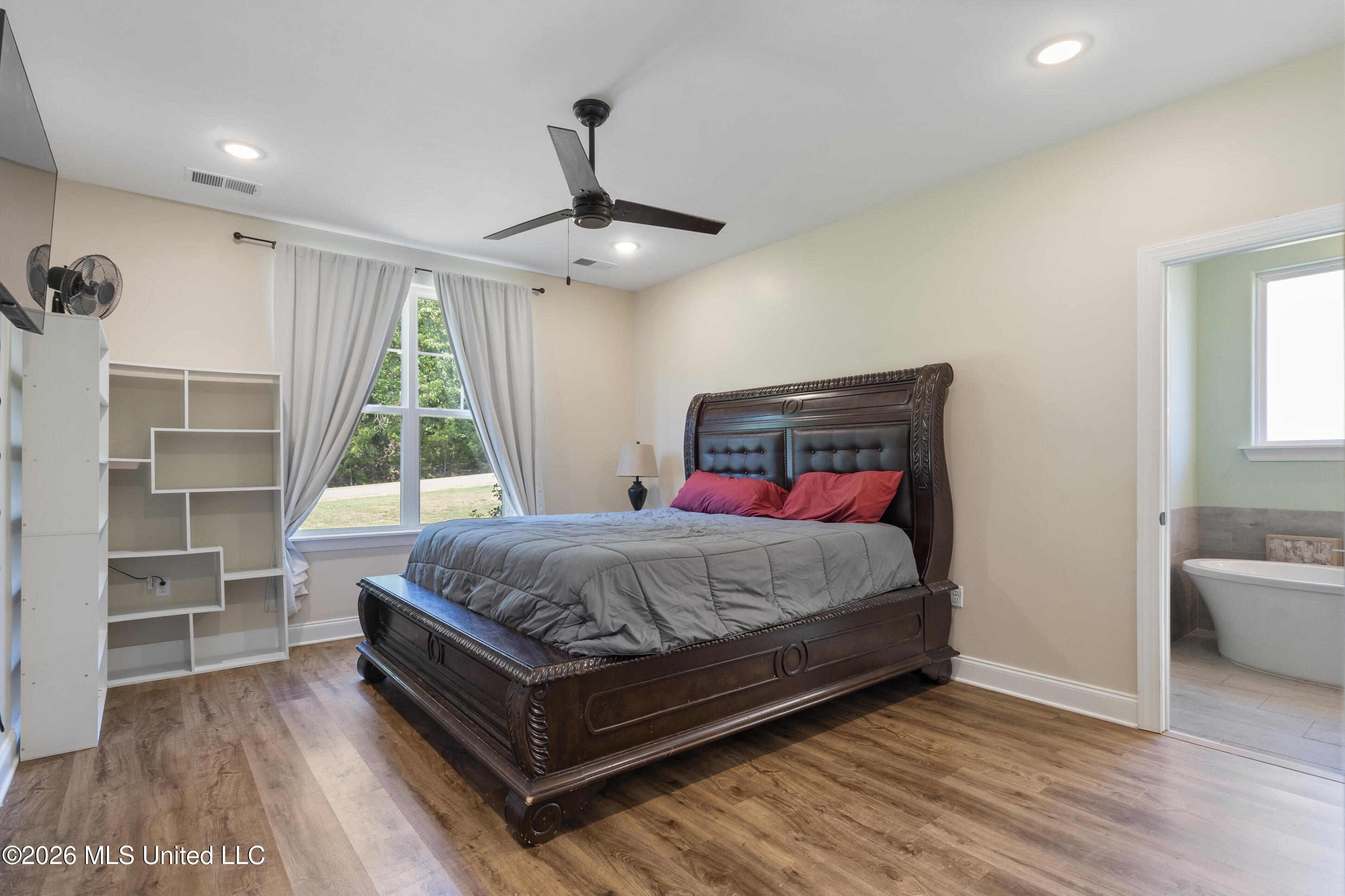2112 Laughter Road Property Photo 19
