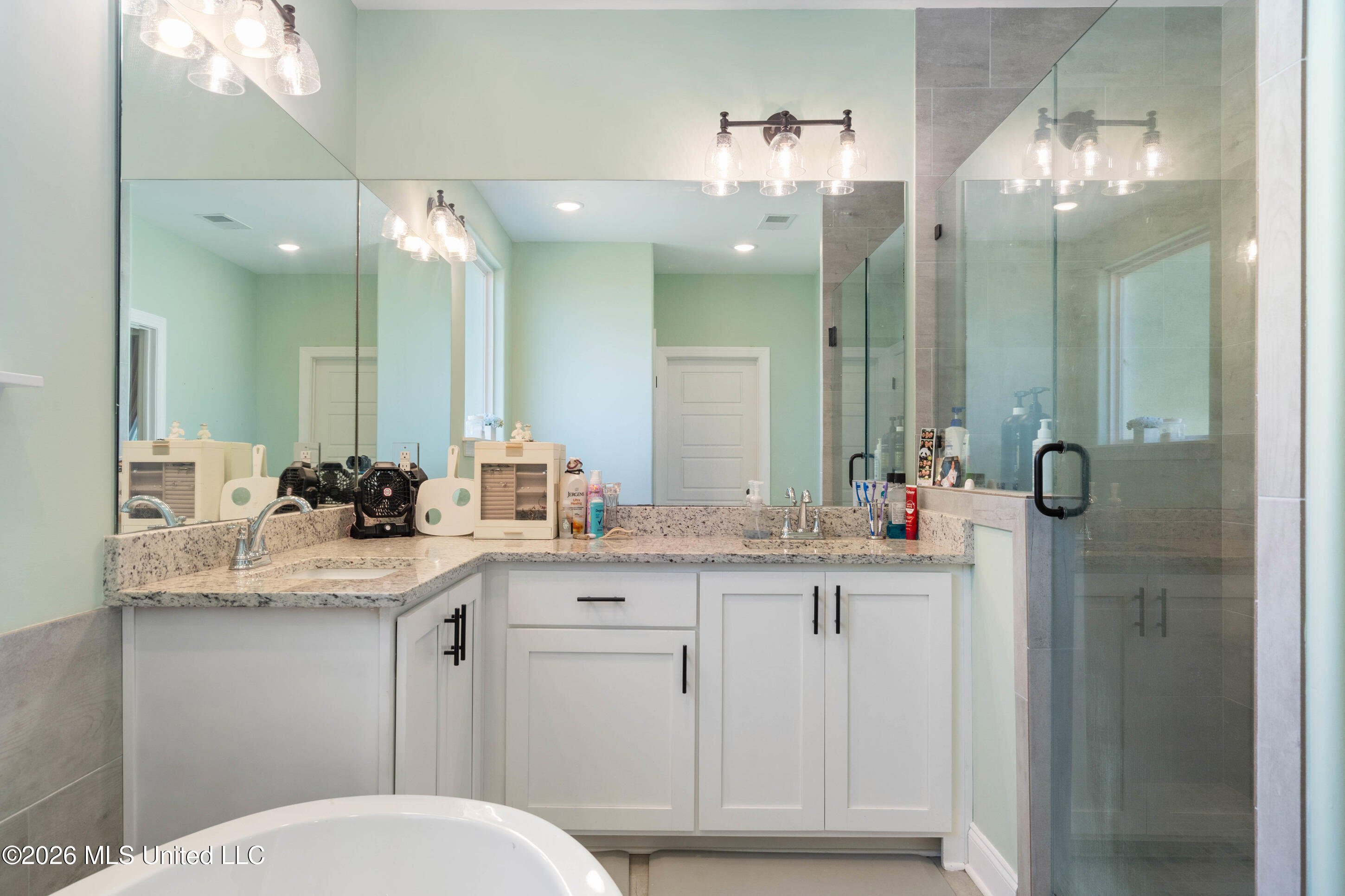 2112 Laughter Road Property Photo 22