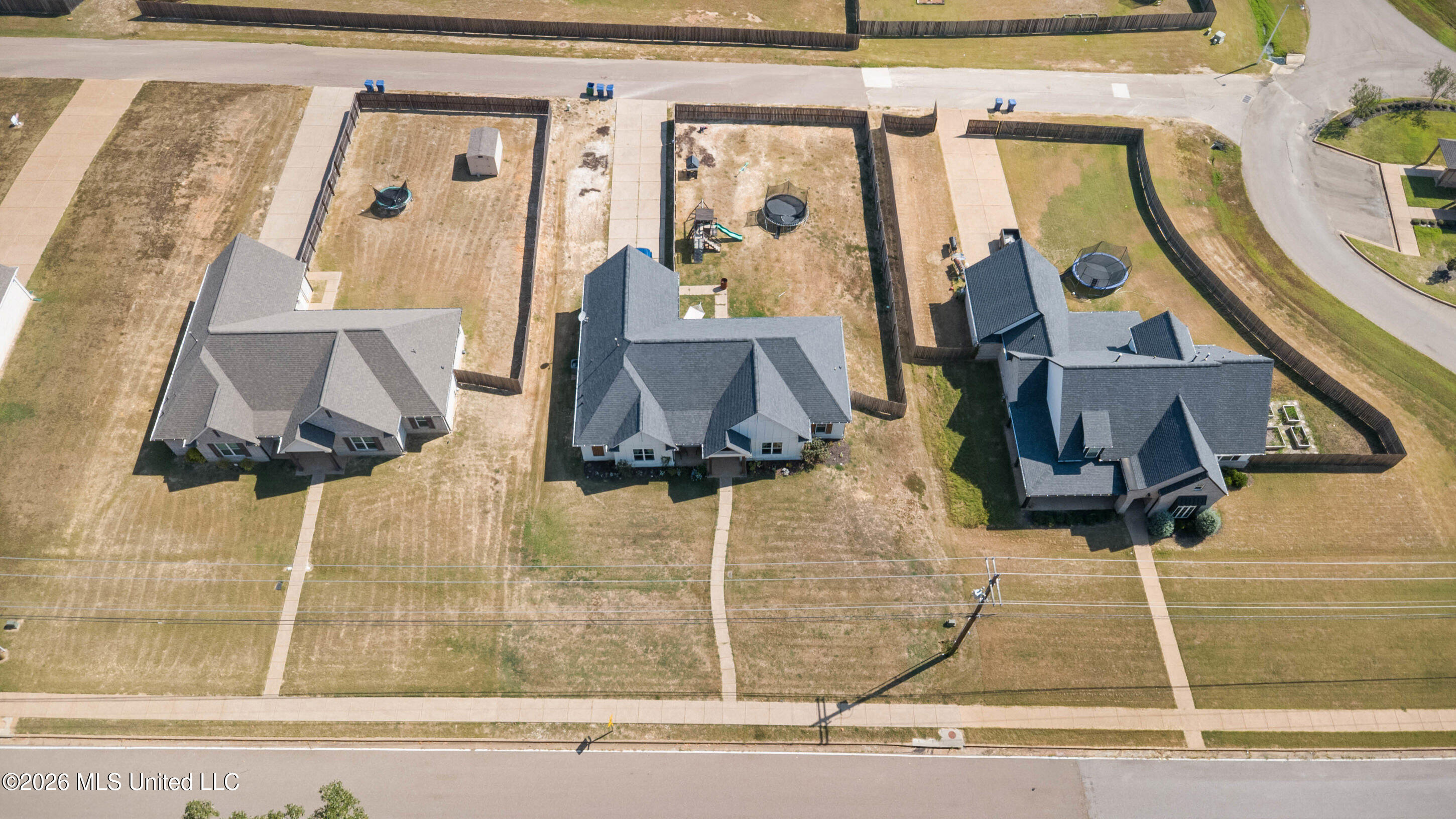 2112 Laughter Road Property Photo 28