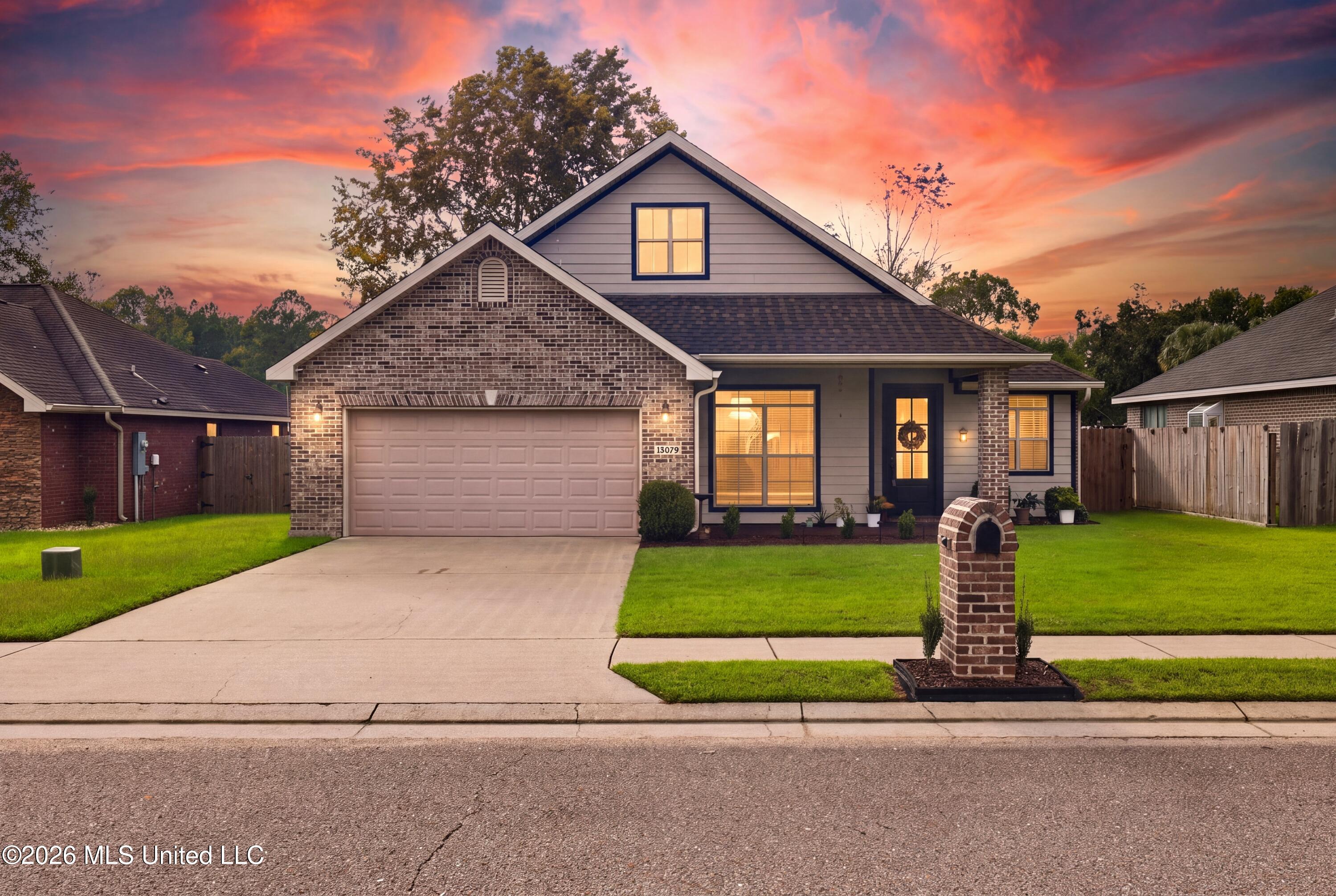 13079 Oakberry Lane Property Photo 1