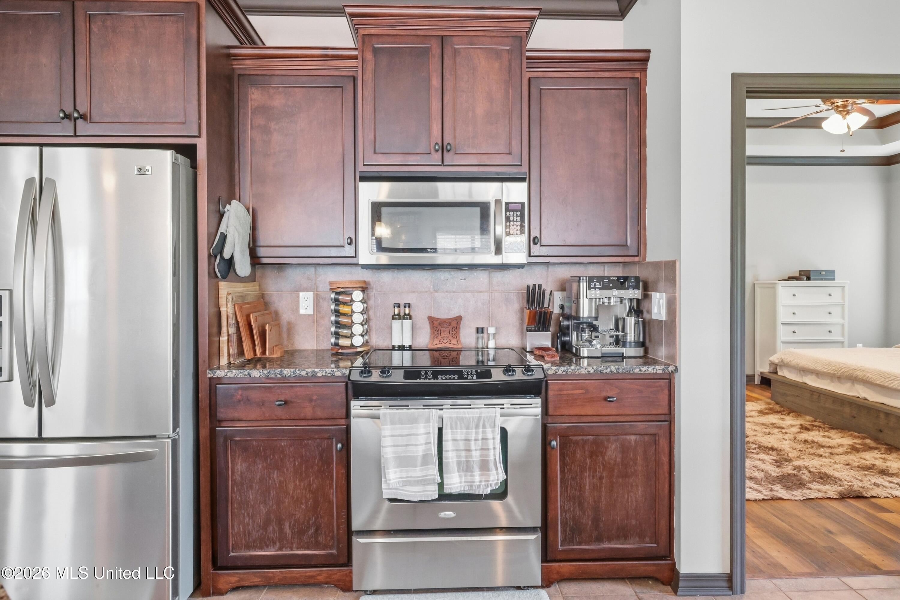 13079 Oakberry Lane Property Photo 14