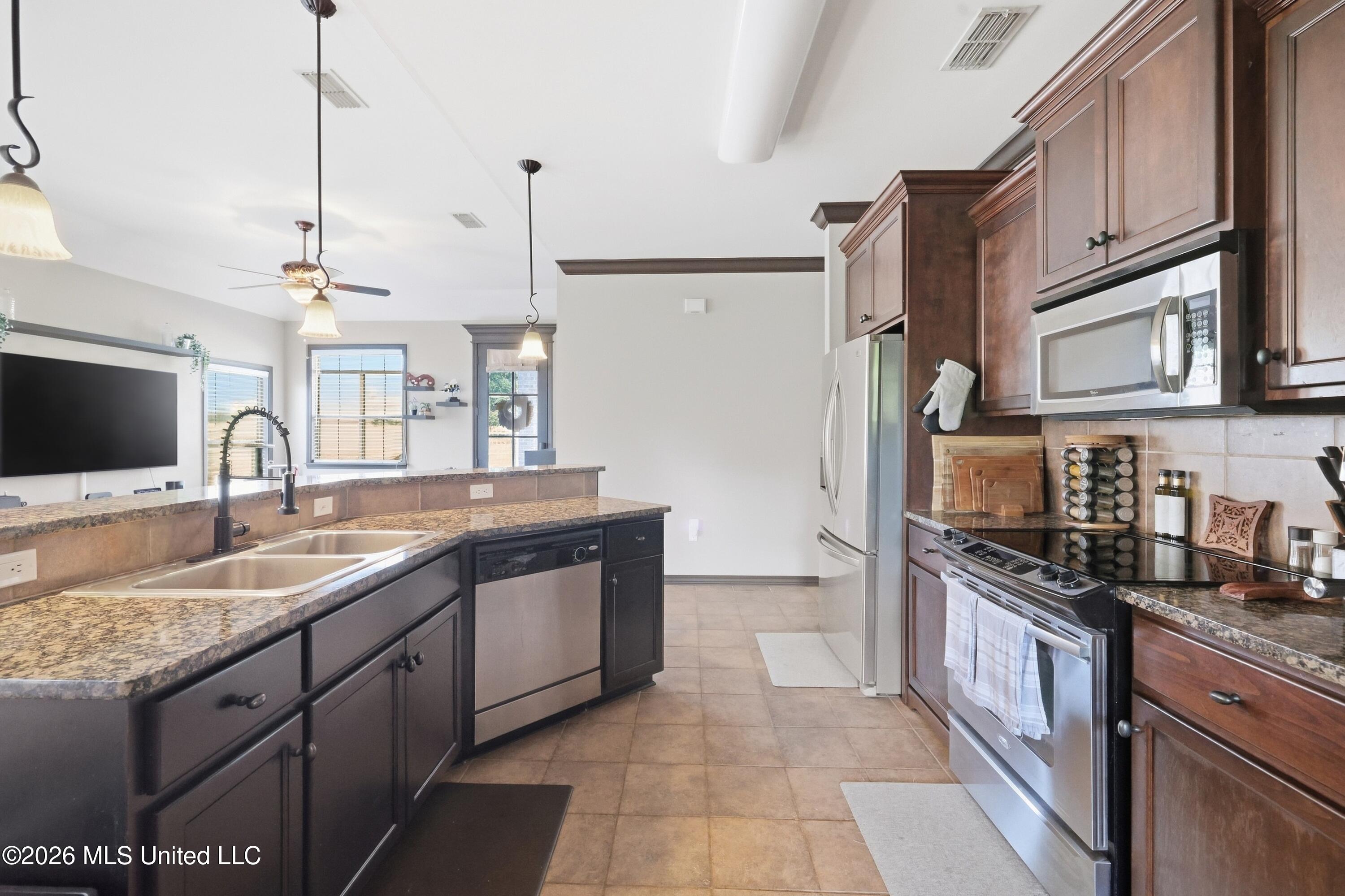 13079 Oakberry Lane Property Photo 18