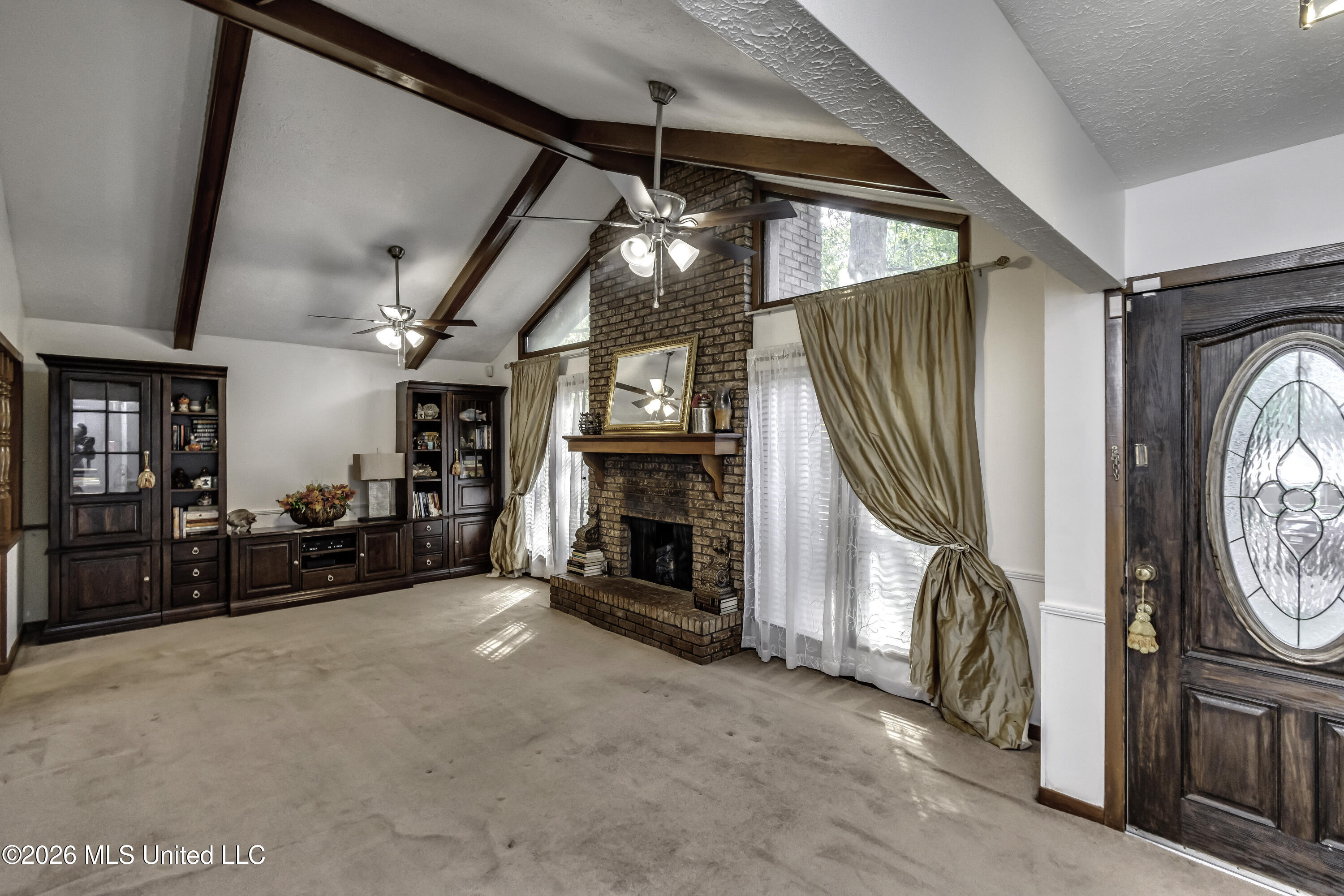 405 Deborah Circle Property Photo 2