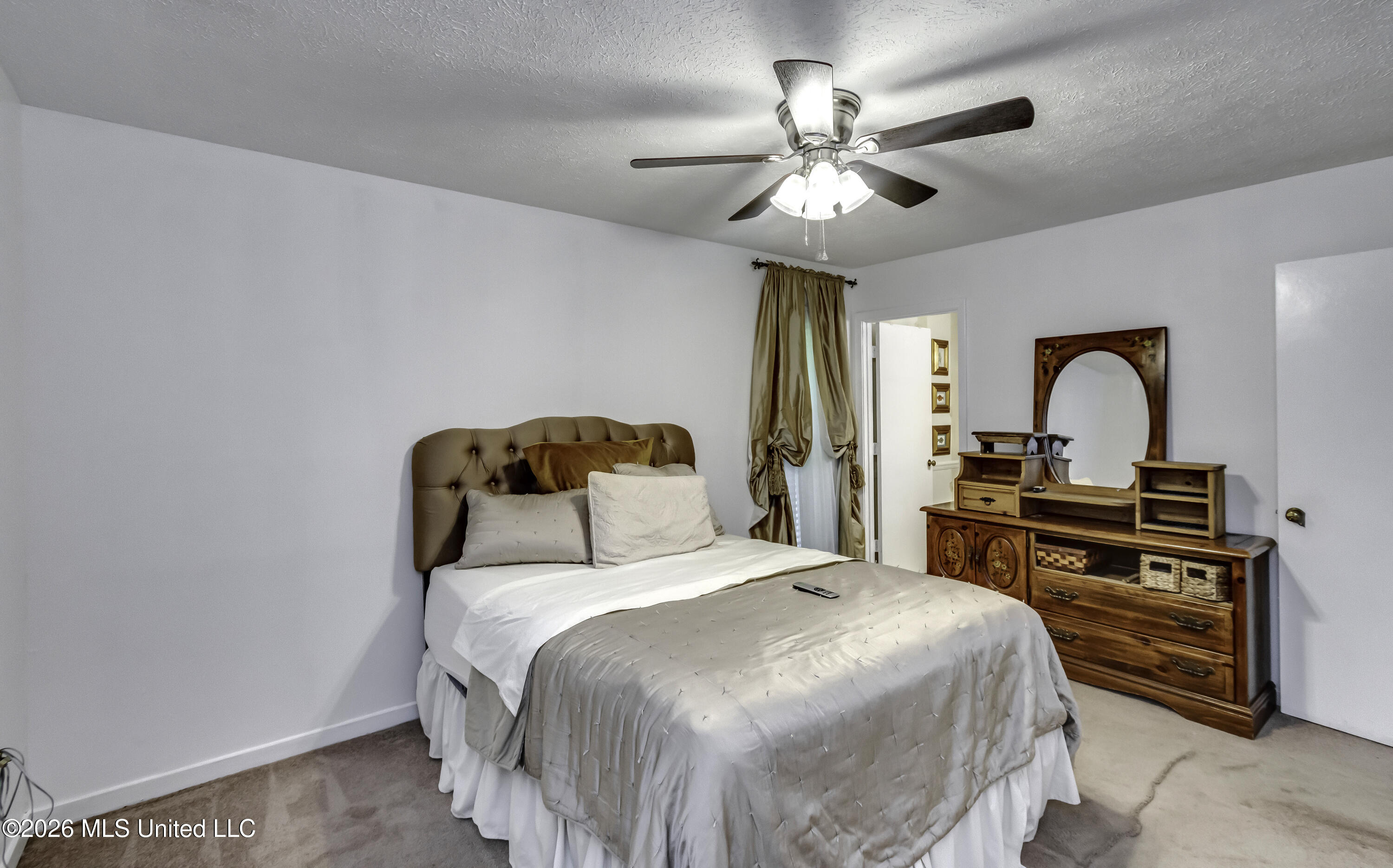 405 Deborah Circle Property Photo 12