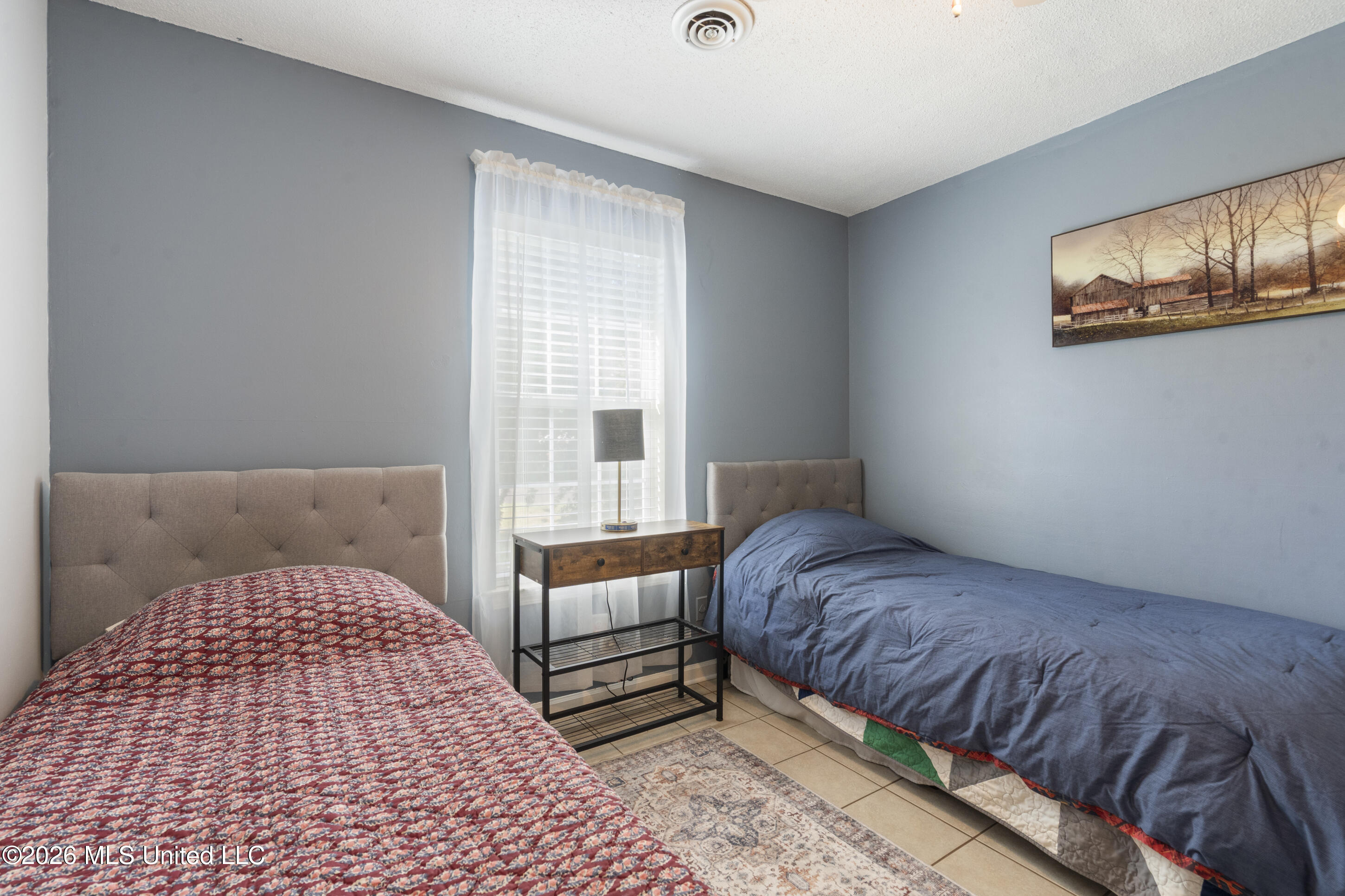 1880 Custer Drive Property Photo 12