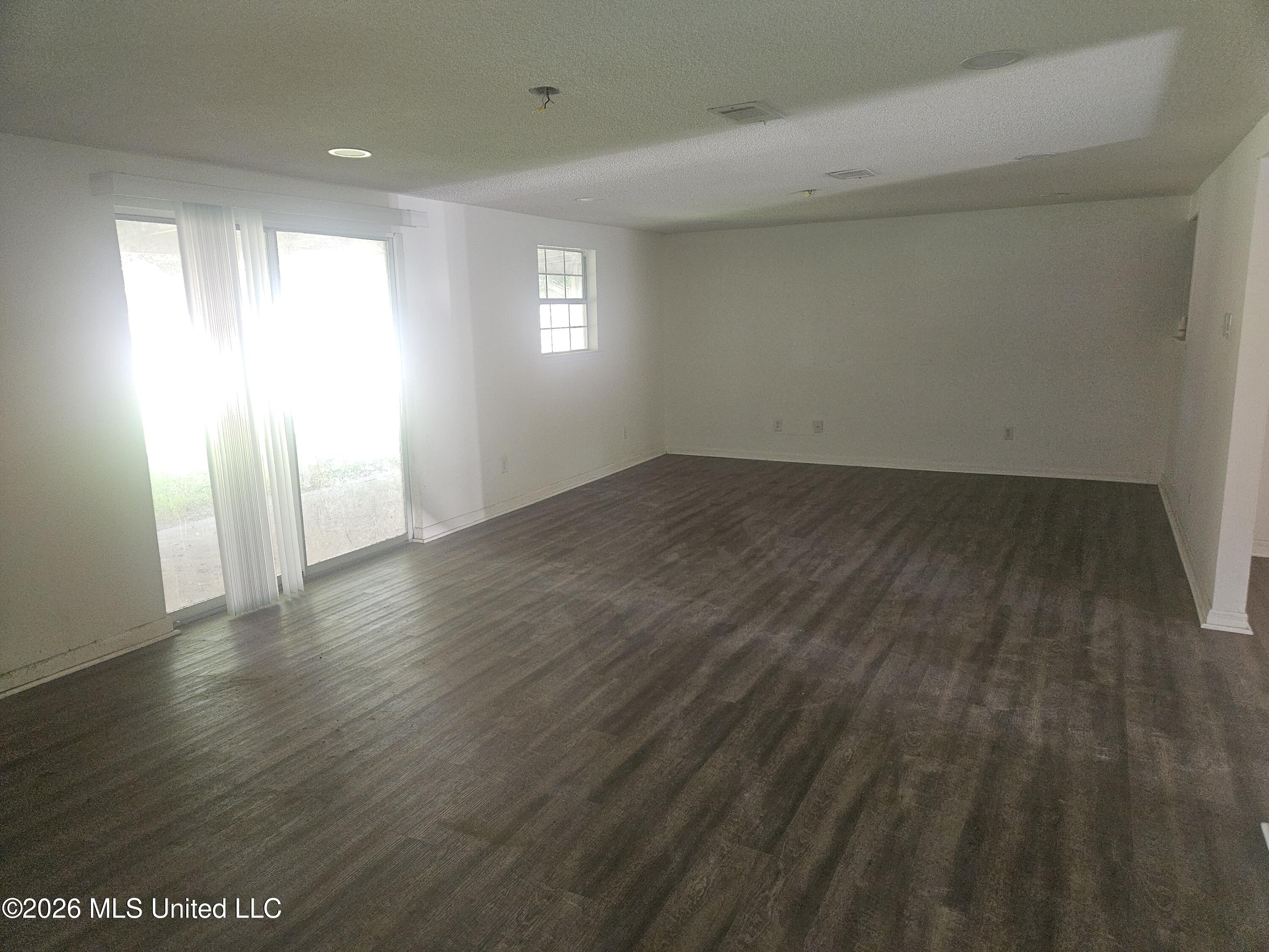 1309 Parktown Drive Property Photo 7