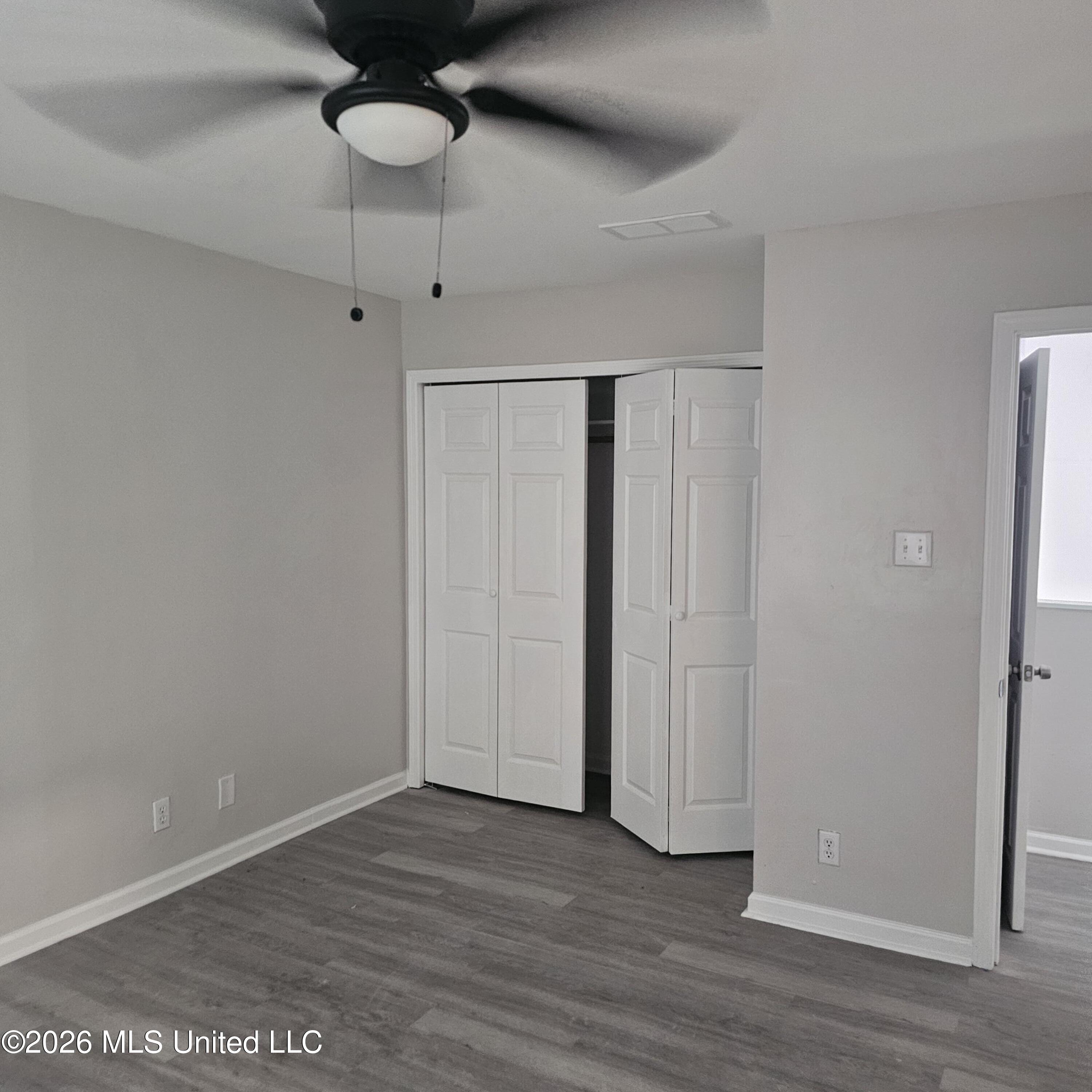 2512 Beachview Drive Property Photo 12