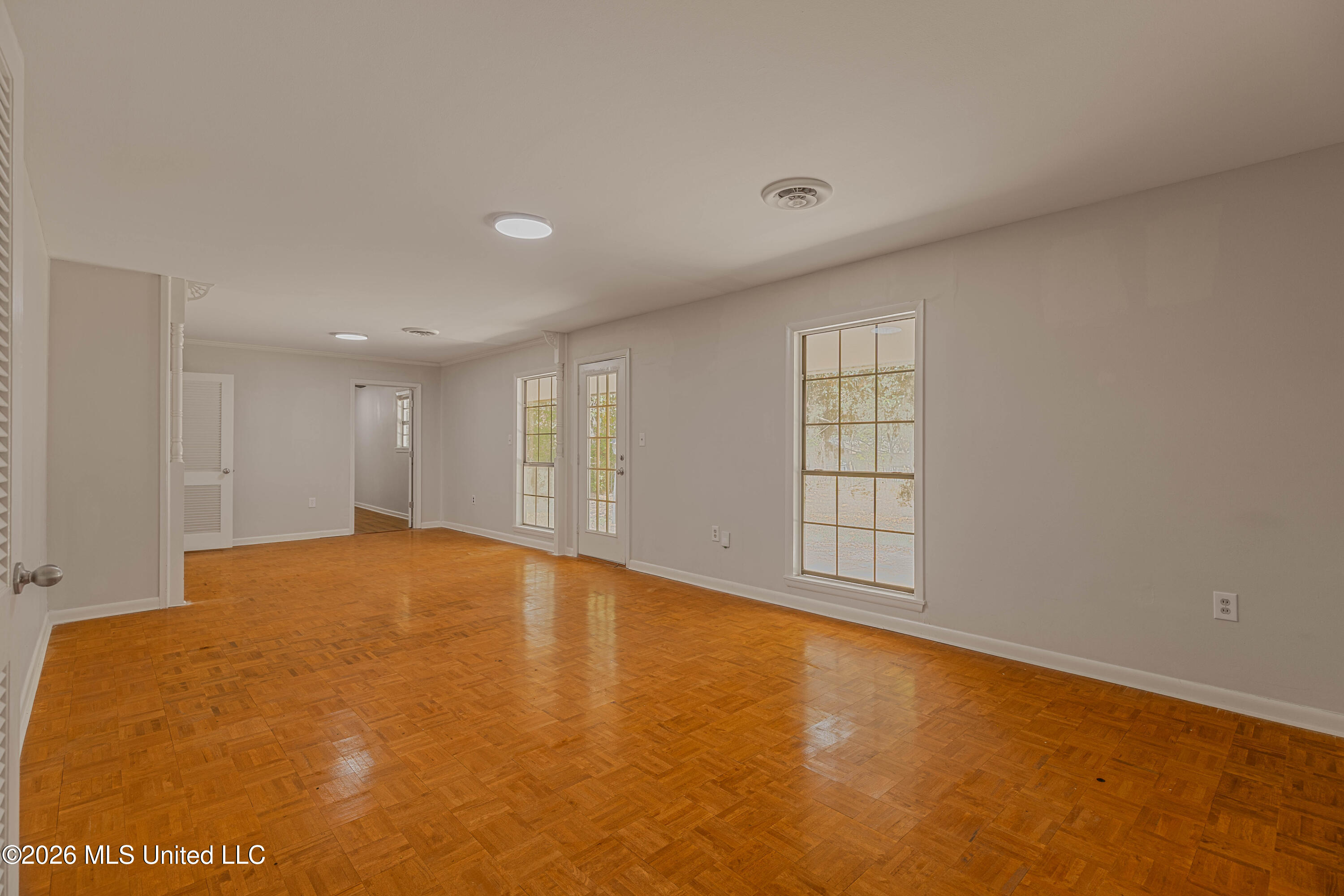 1404 Kimwood Drive Property Photo 9