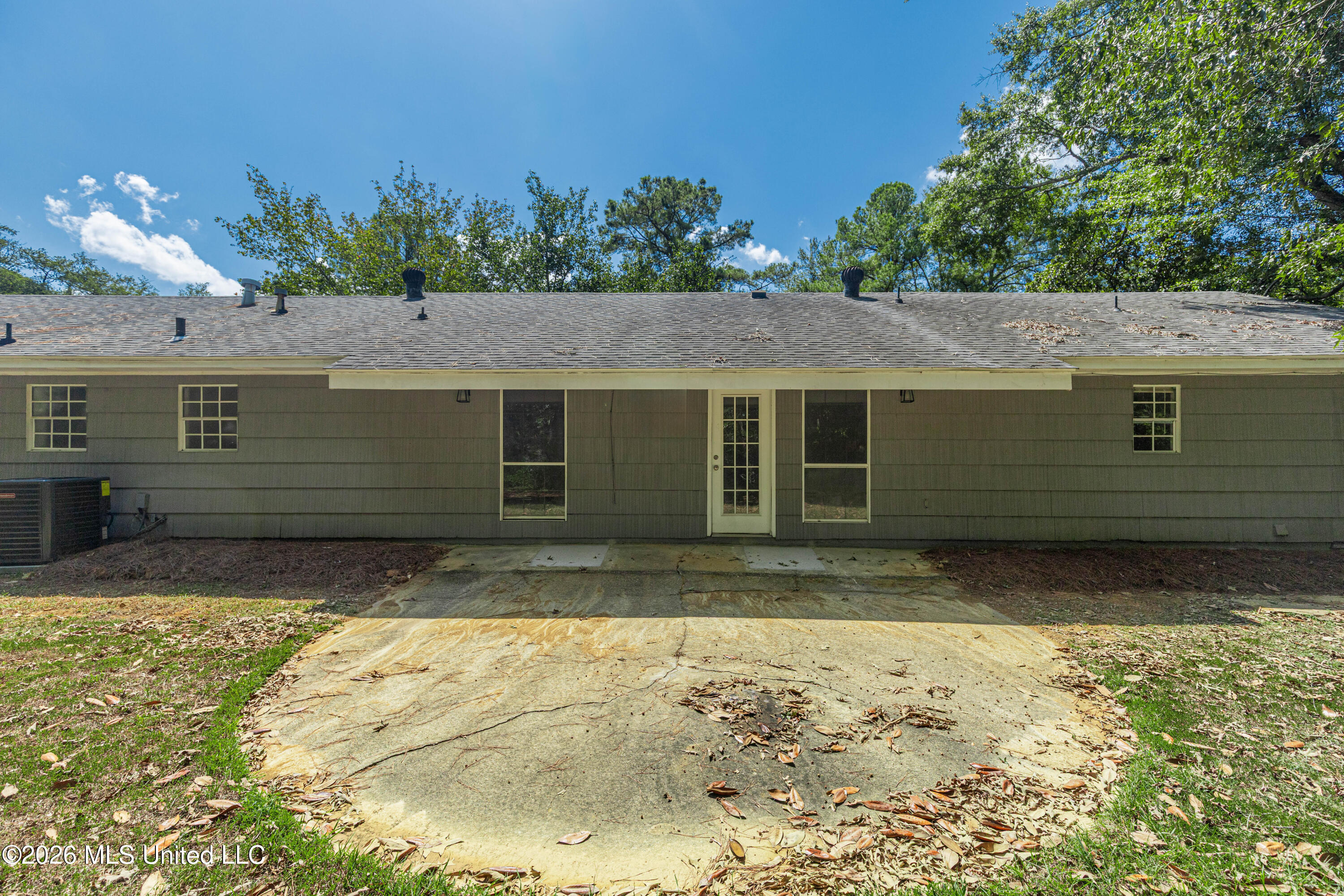 1404 Kimwood Drive Property Photo 41