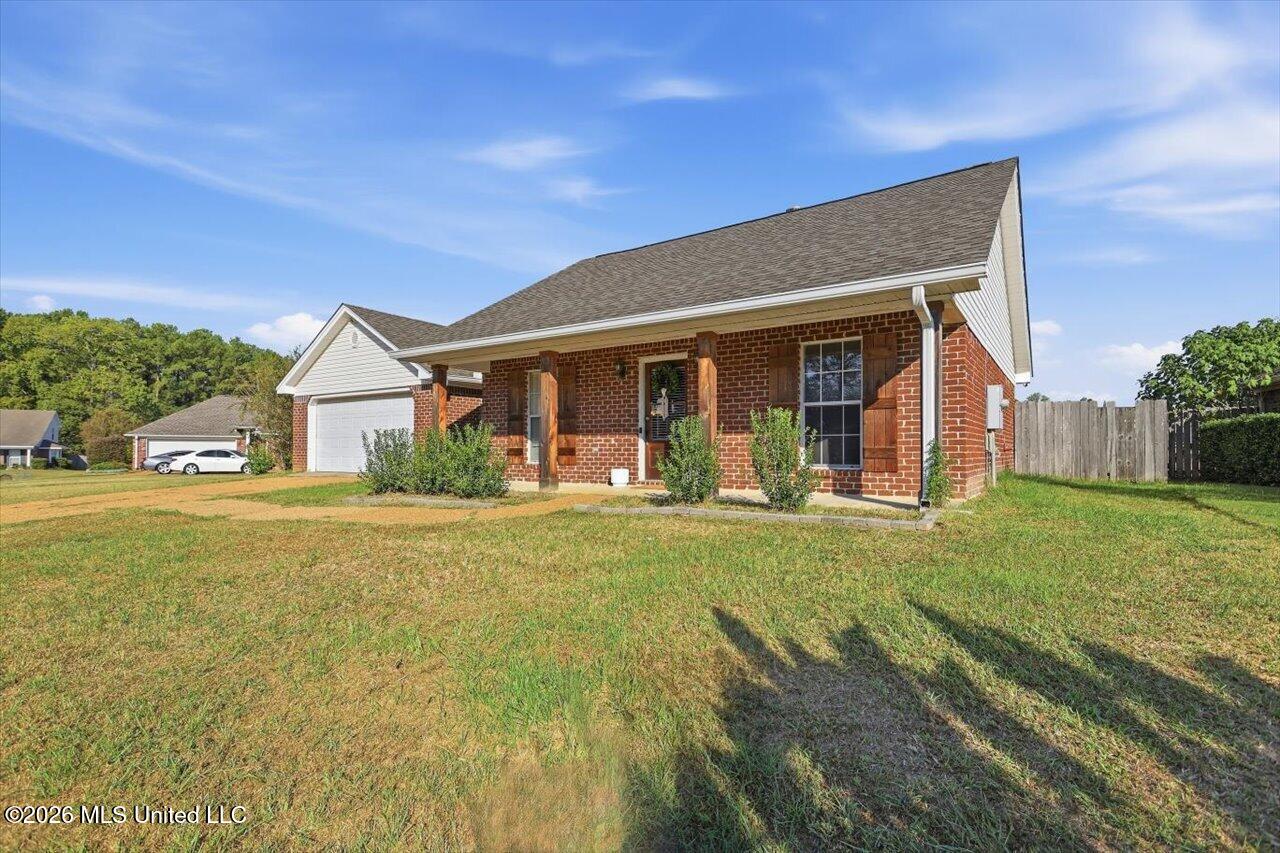 105 Cherry Bark Way Property Photo 2