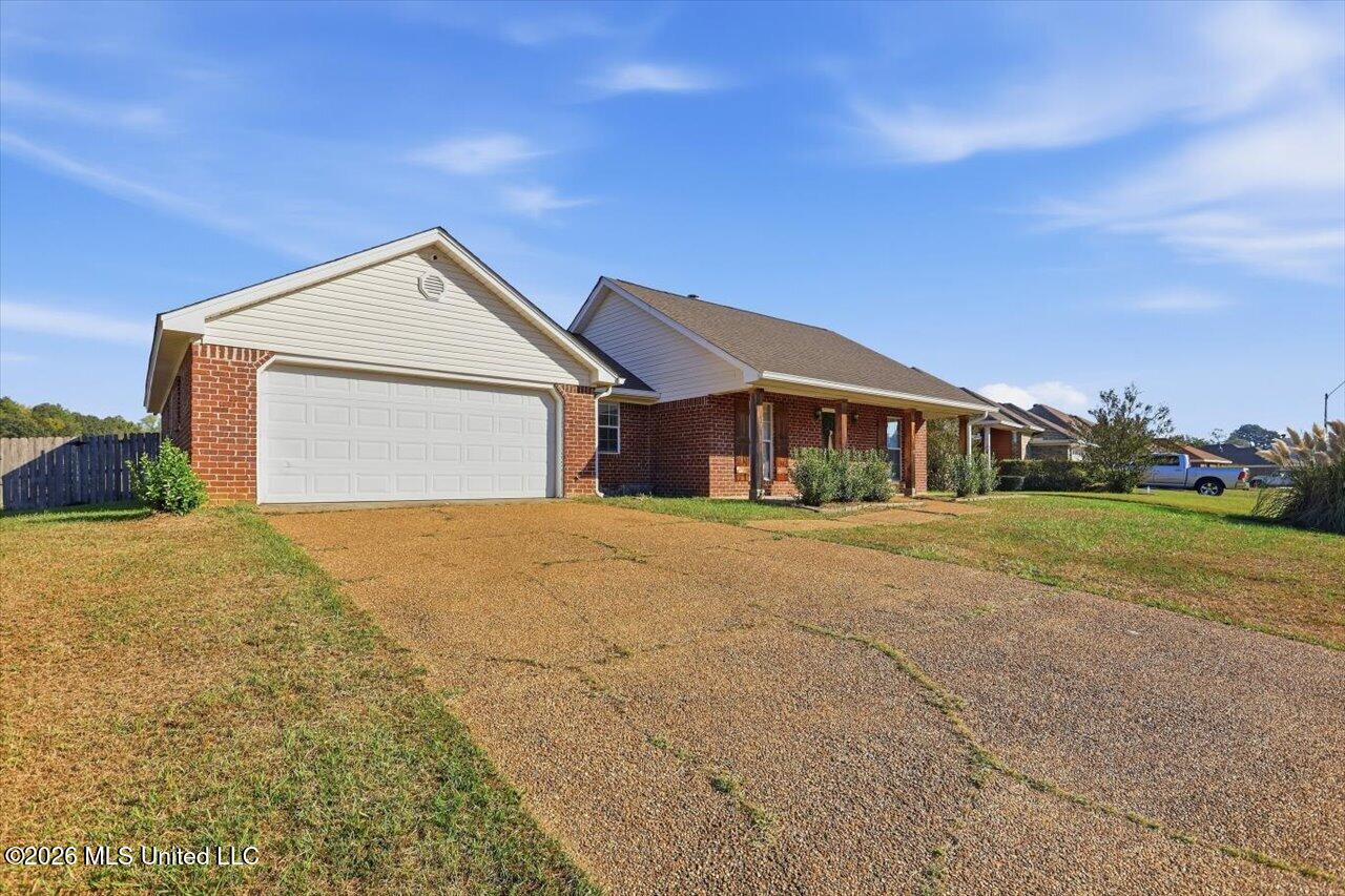 105 Cherry Bark Way Property Photo 3