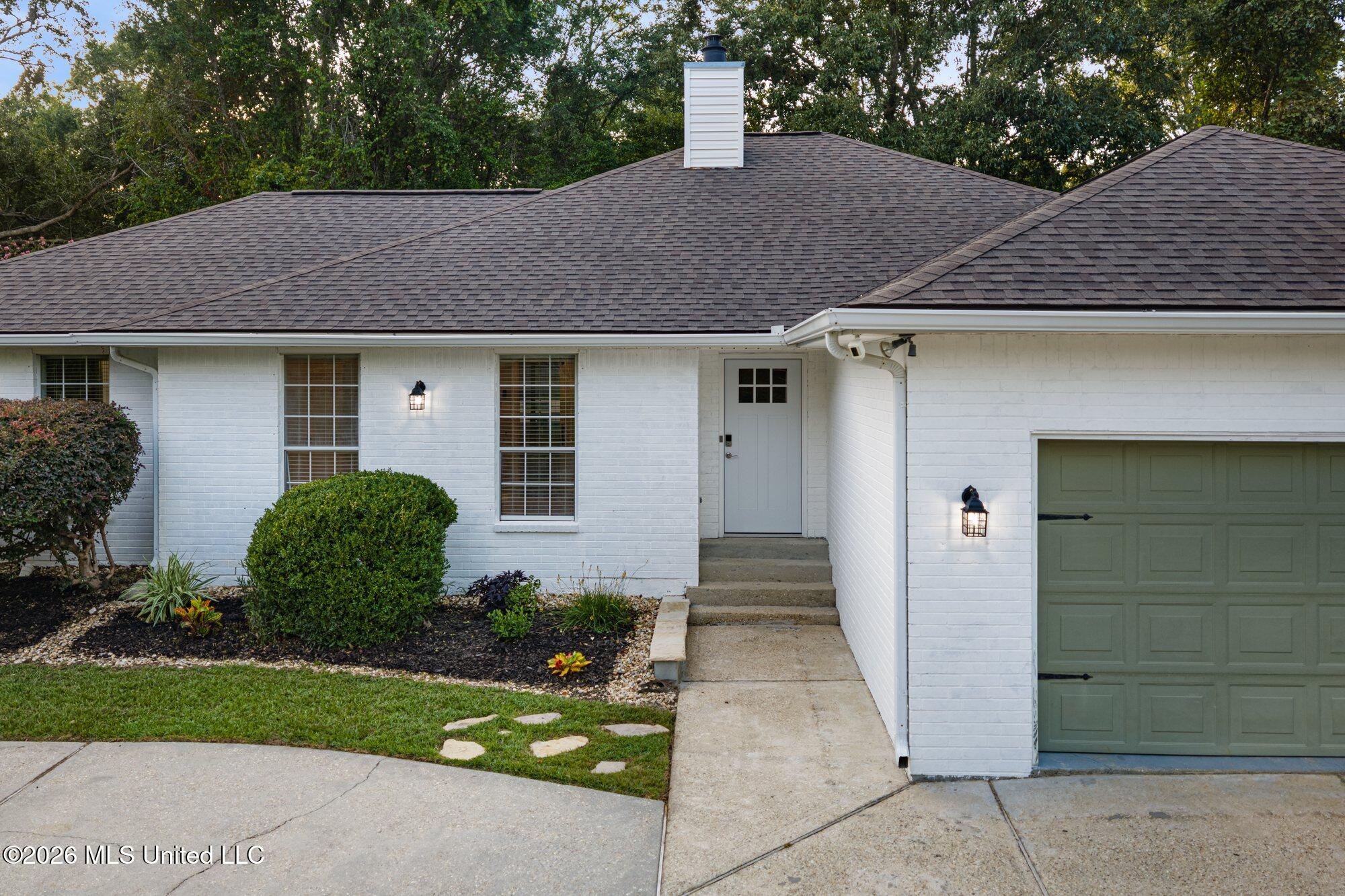 6682 Ahekolo Circle Property Photo 3
