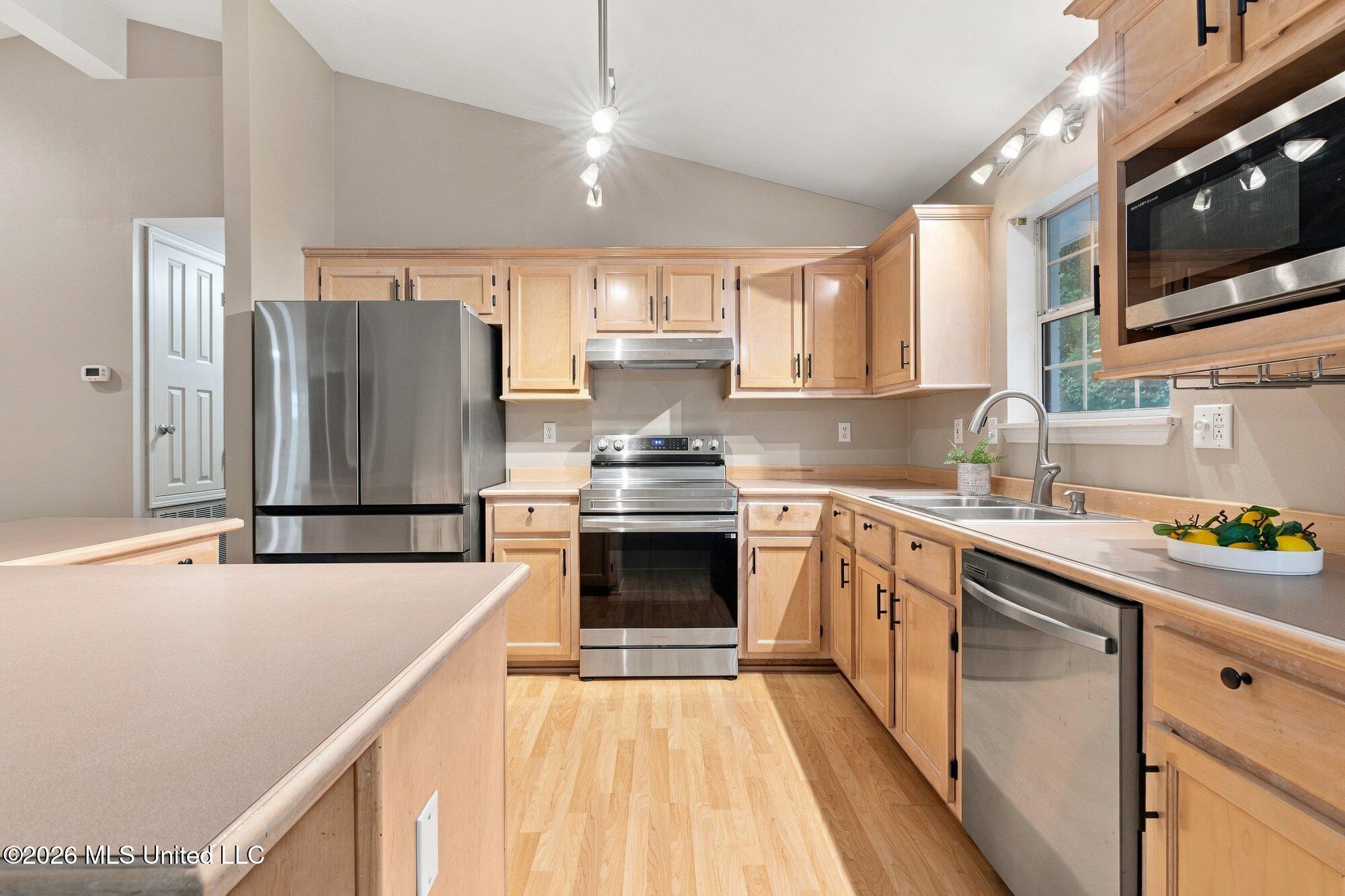 6682 Ahekolo Circle Property Photo 11