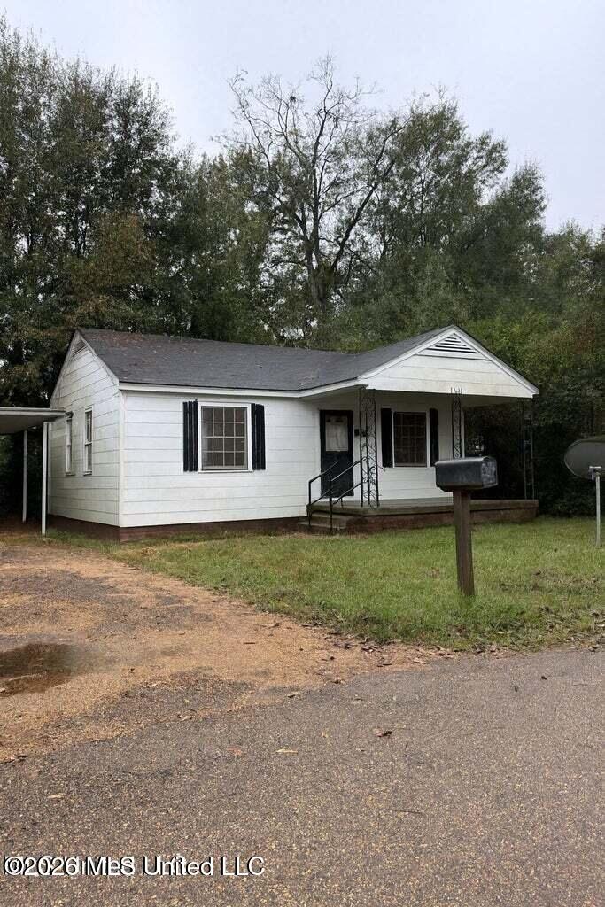517 Laird Circle Property Photo 2