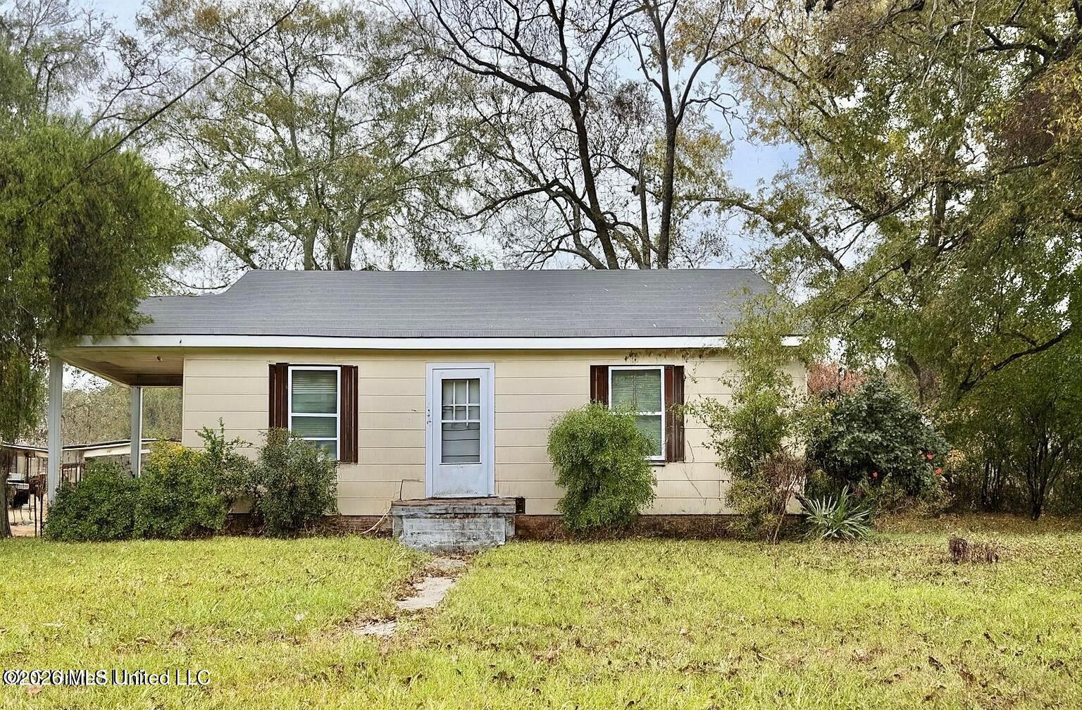517 Laird Circle Property Photo 3