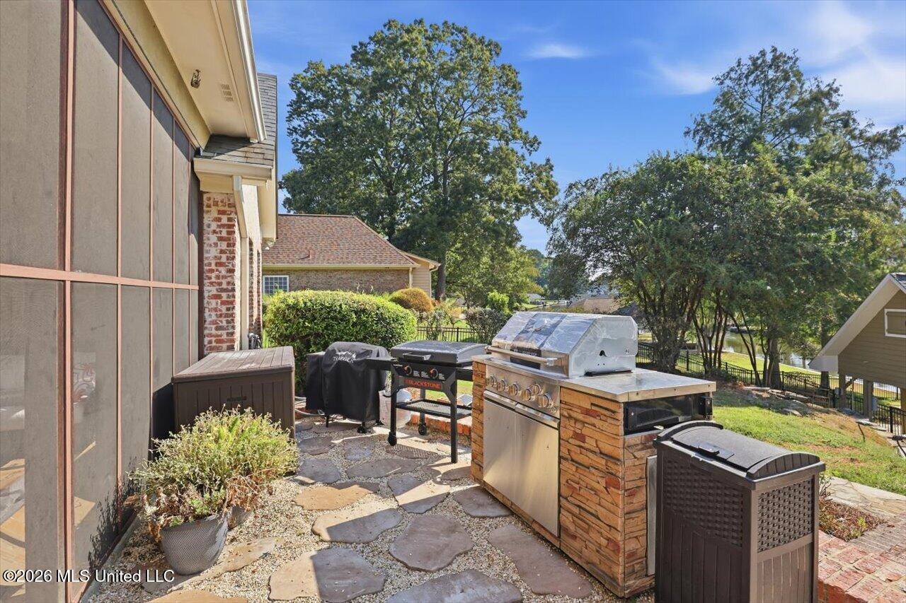 110 Lake Ridge Drive Property Photo 52