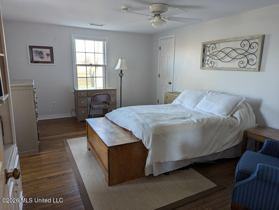 51 W Lake Lee Road Property Photo 15