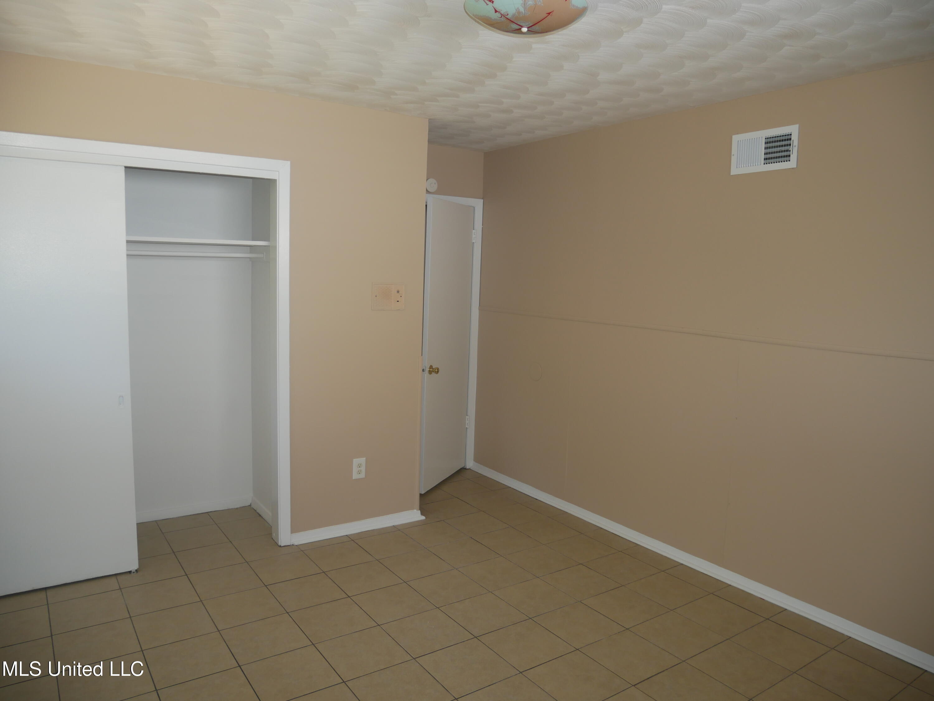 1416 Vicksburg Drive Property Photo 17