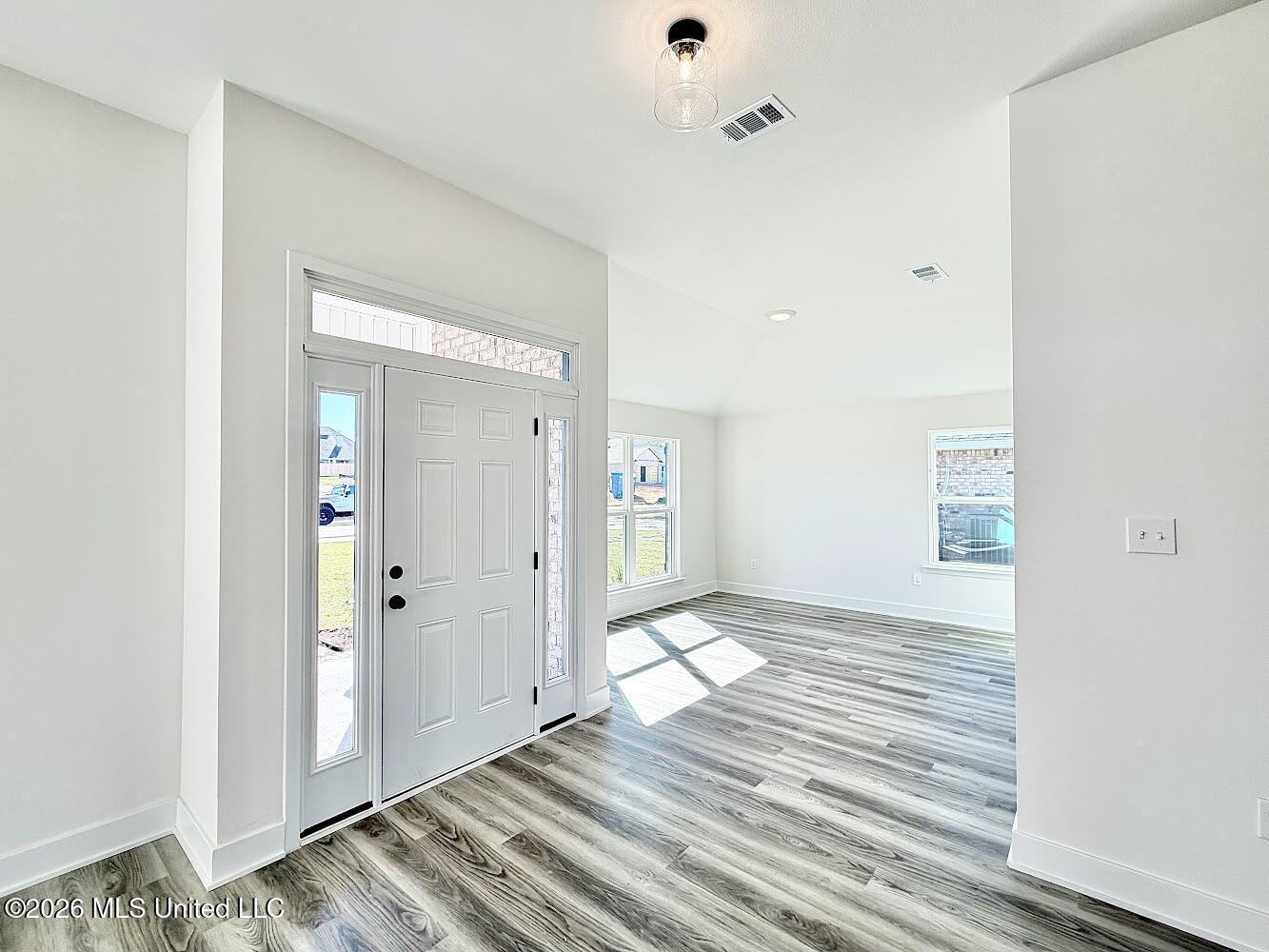 9509 Falconry Lane Property Photo 9
