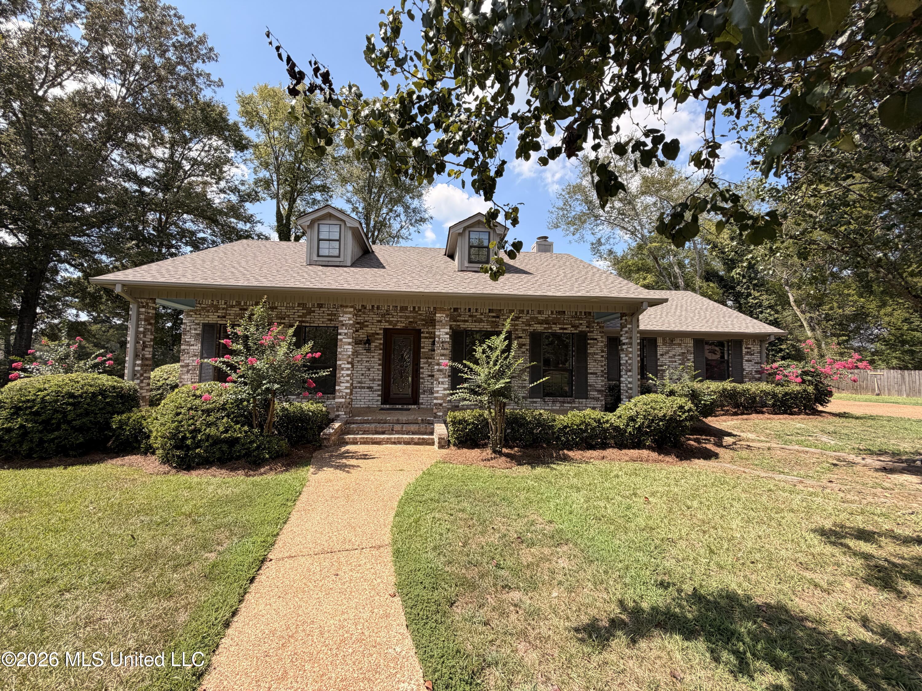 16 Fawn Grove Property Photo 1
