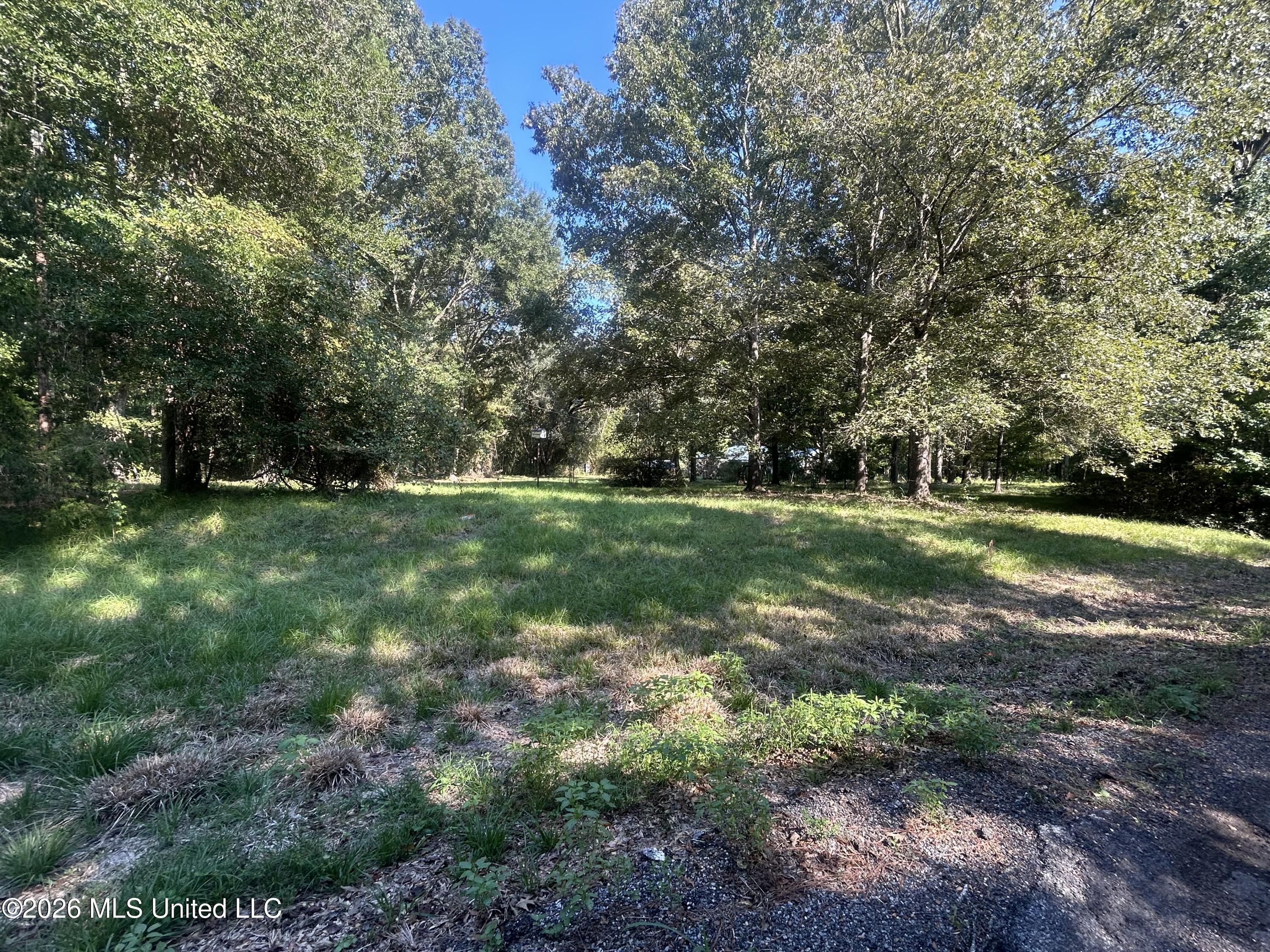 323 Upper Kingston Road Property Photo 1
