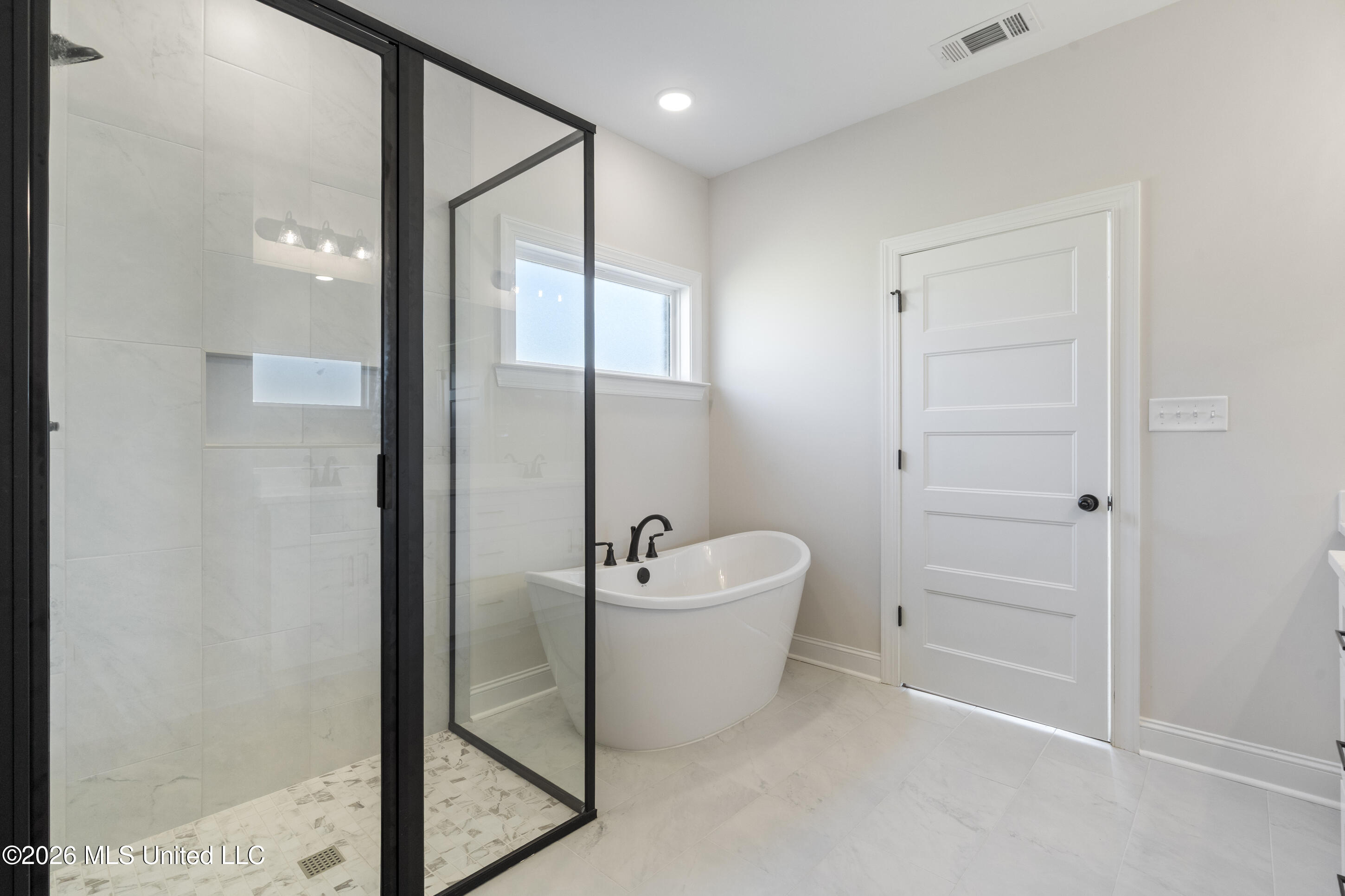 3490 Ivy Lane Property Photo 16