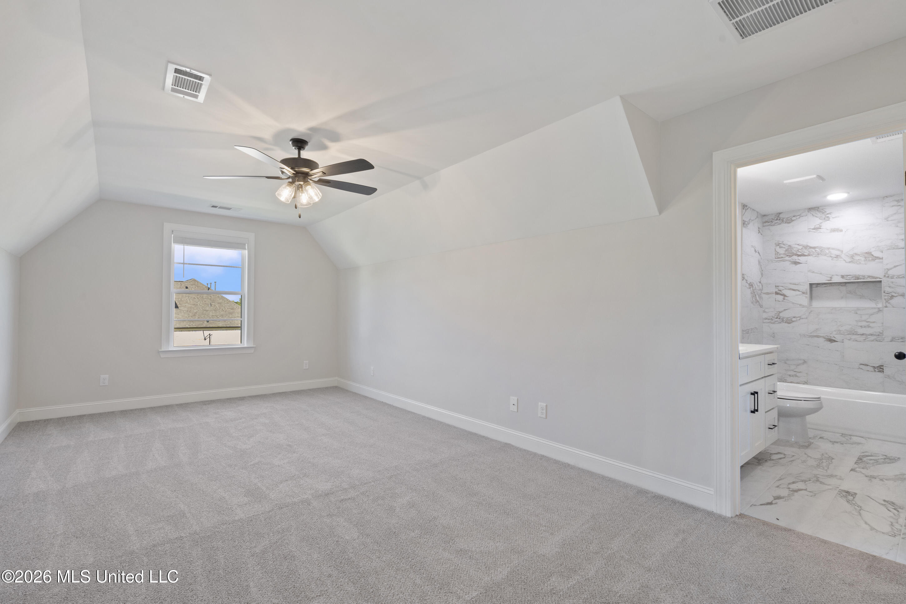 3490 Ivy Lane Property Photo 23